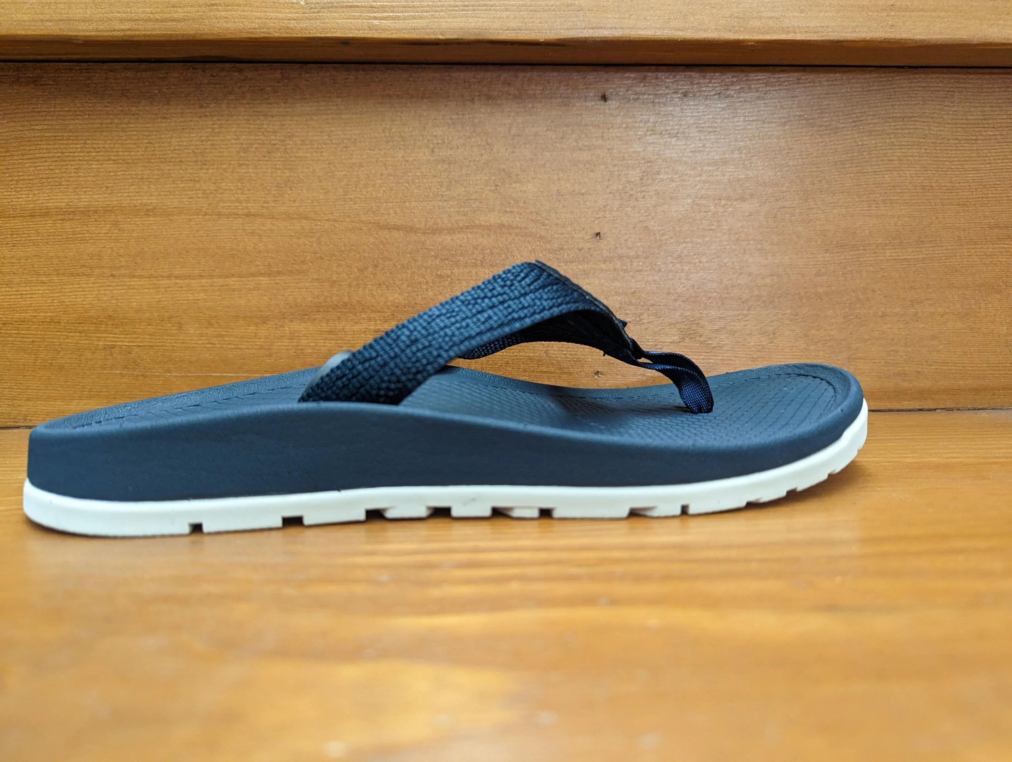 Molded Footbed Chaco Lowdown flip Navy JCH108770