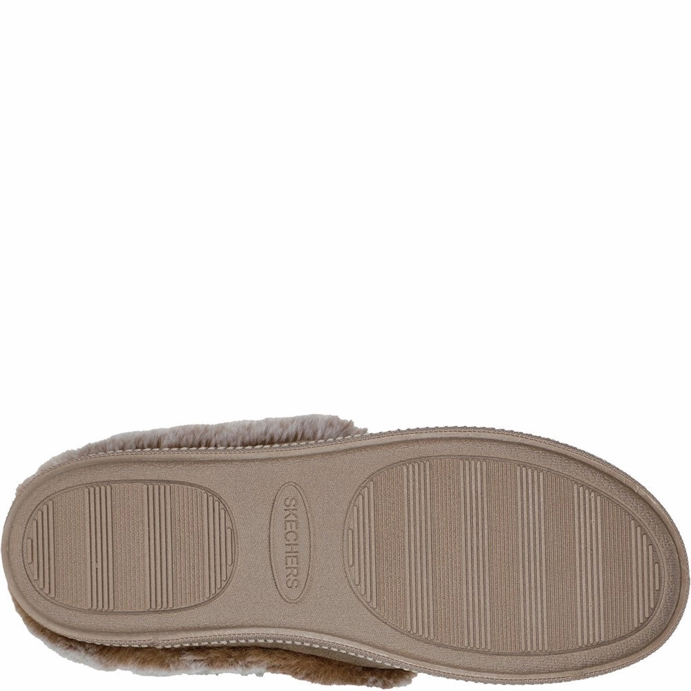 SoftInterior Skechers Cozy Campfire Lovely Life Slippers