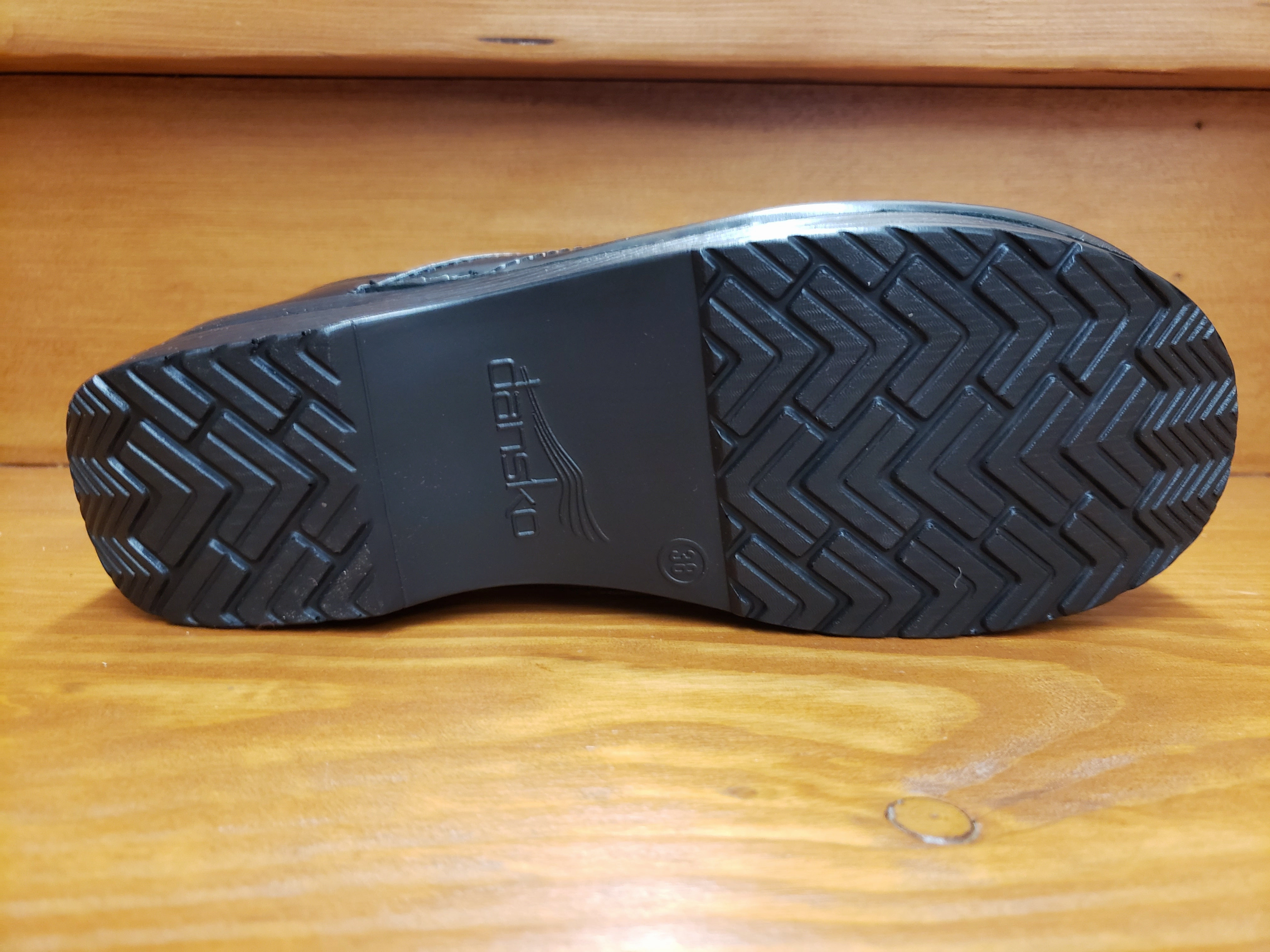 Friend Jog boho vibe Dansko Professional Black Cabrio leather men's