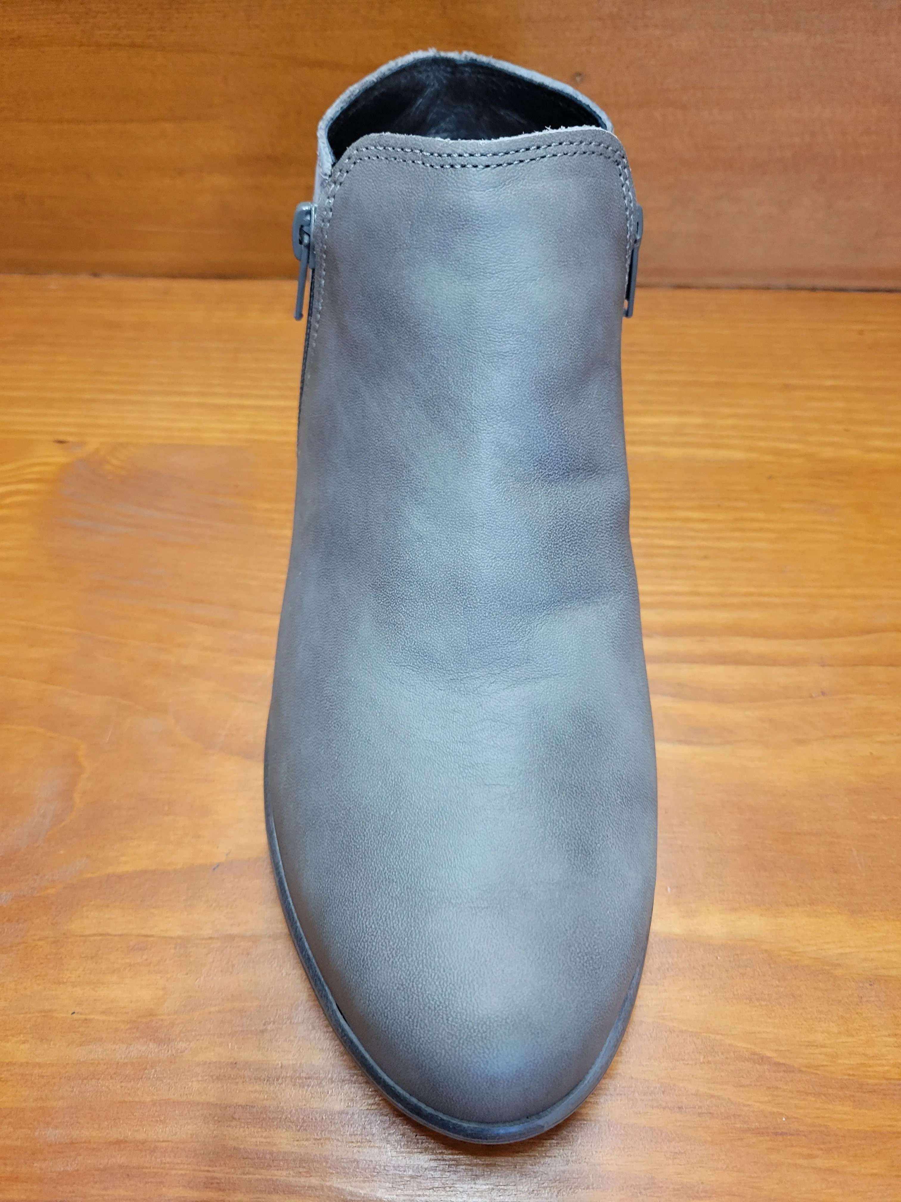 Naot Helm Foggy grey leather/smoke gray Nubuck 26030-NQI Smooth Finish