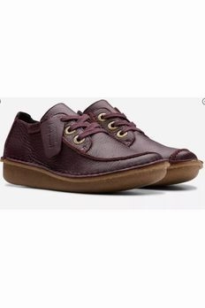 Clark Funny Dream in Wine leather Heel Care