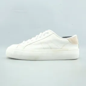 Flat Foot Sneakers ZARA. .
