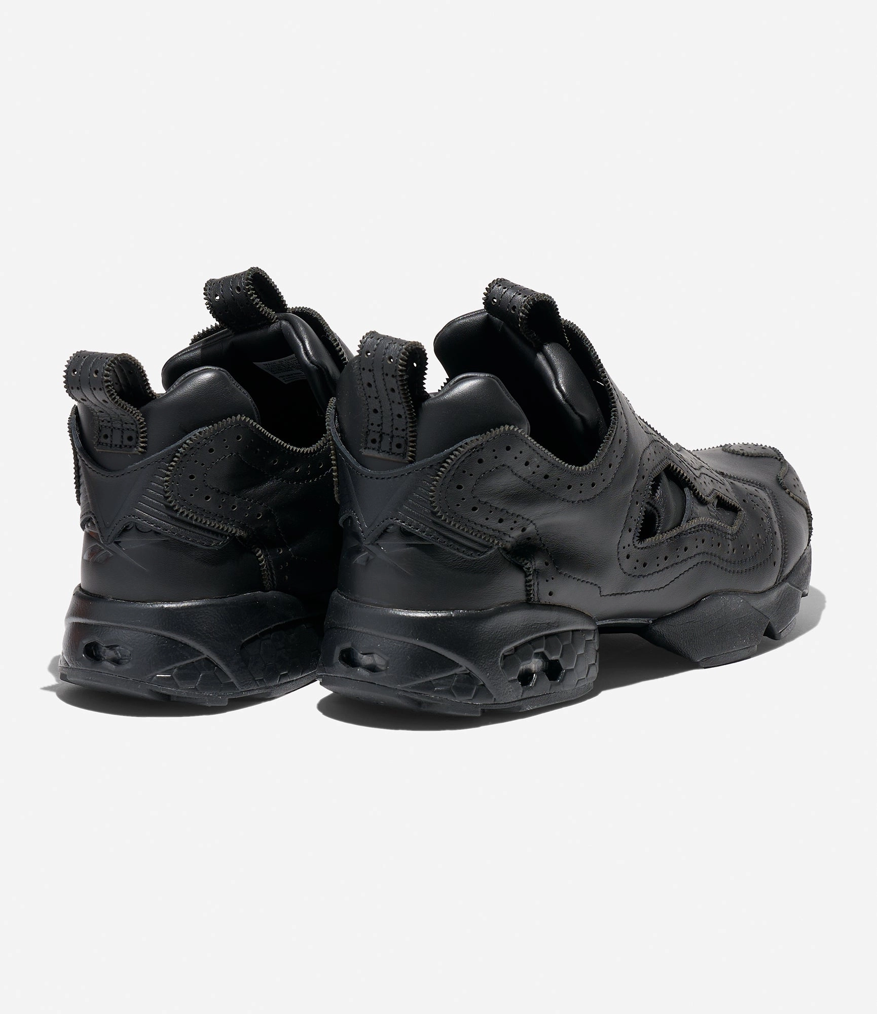 Versatile Design Modern Routine EG x Reebok - Instapump Fury 94 - Black / Black