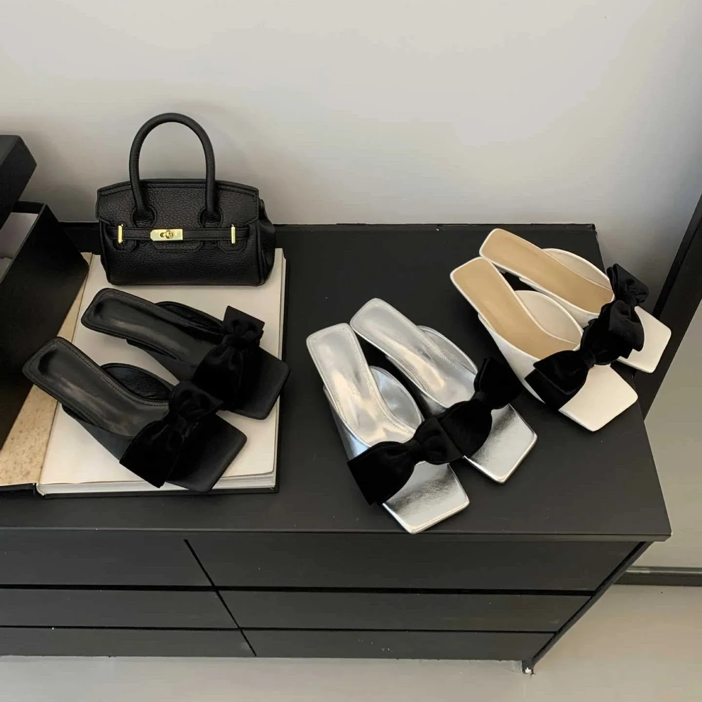 Slippers For Hot Feet Amozae-Bow Tie Square Head Slippers Women High Heel Fashion Designer Sandals Female Summer Flip Flops Low Heel Mueller Slippers Women