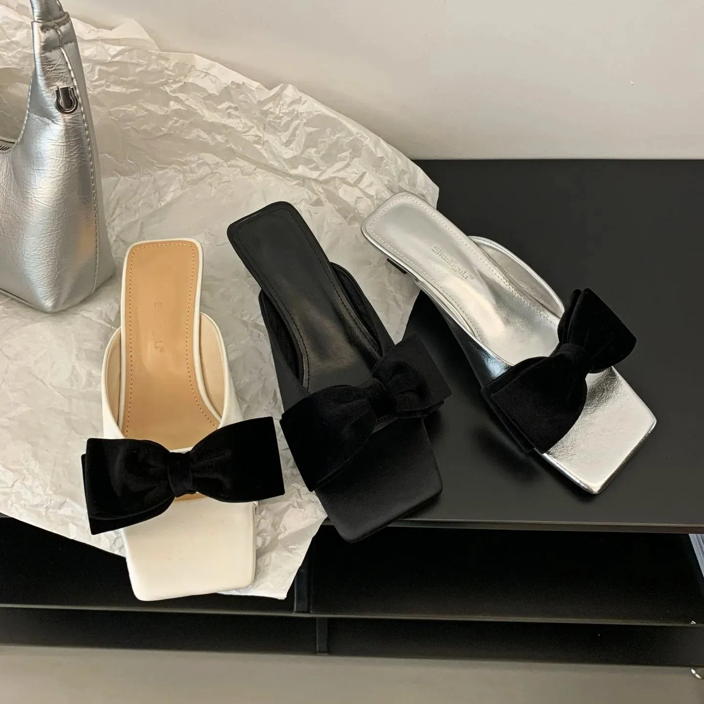 Gymshark Slides Amozae-Bow Tie Square Head Slippers Women High Heel Fashion Designer Sandals Female Summer Flip Flops Low Heel Mueller Slippers Women