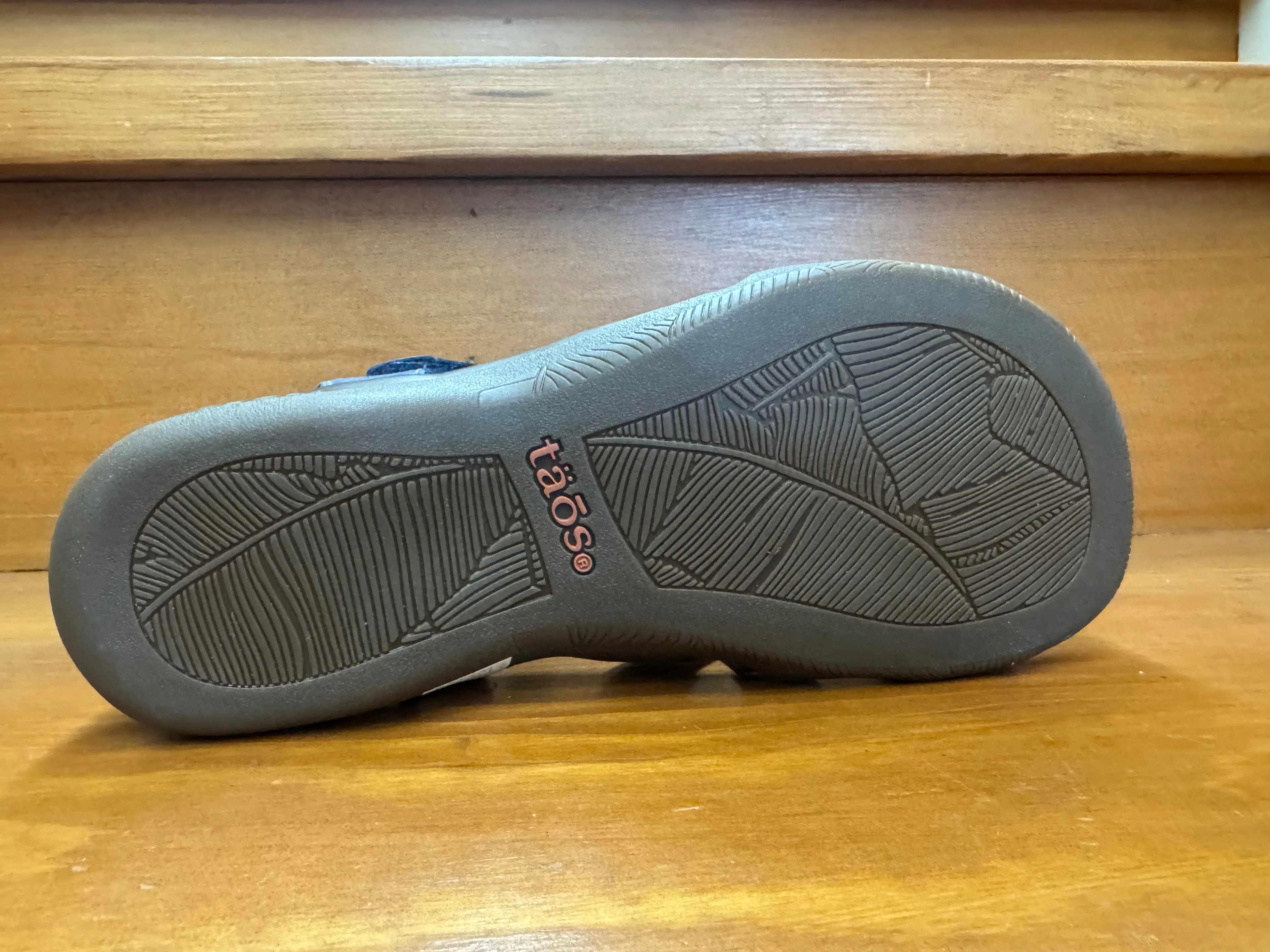 Soft Cushioned Upper Taos Big Time Dark Blue