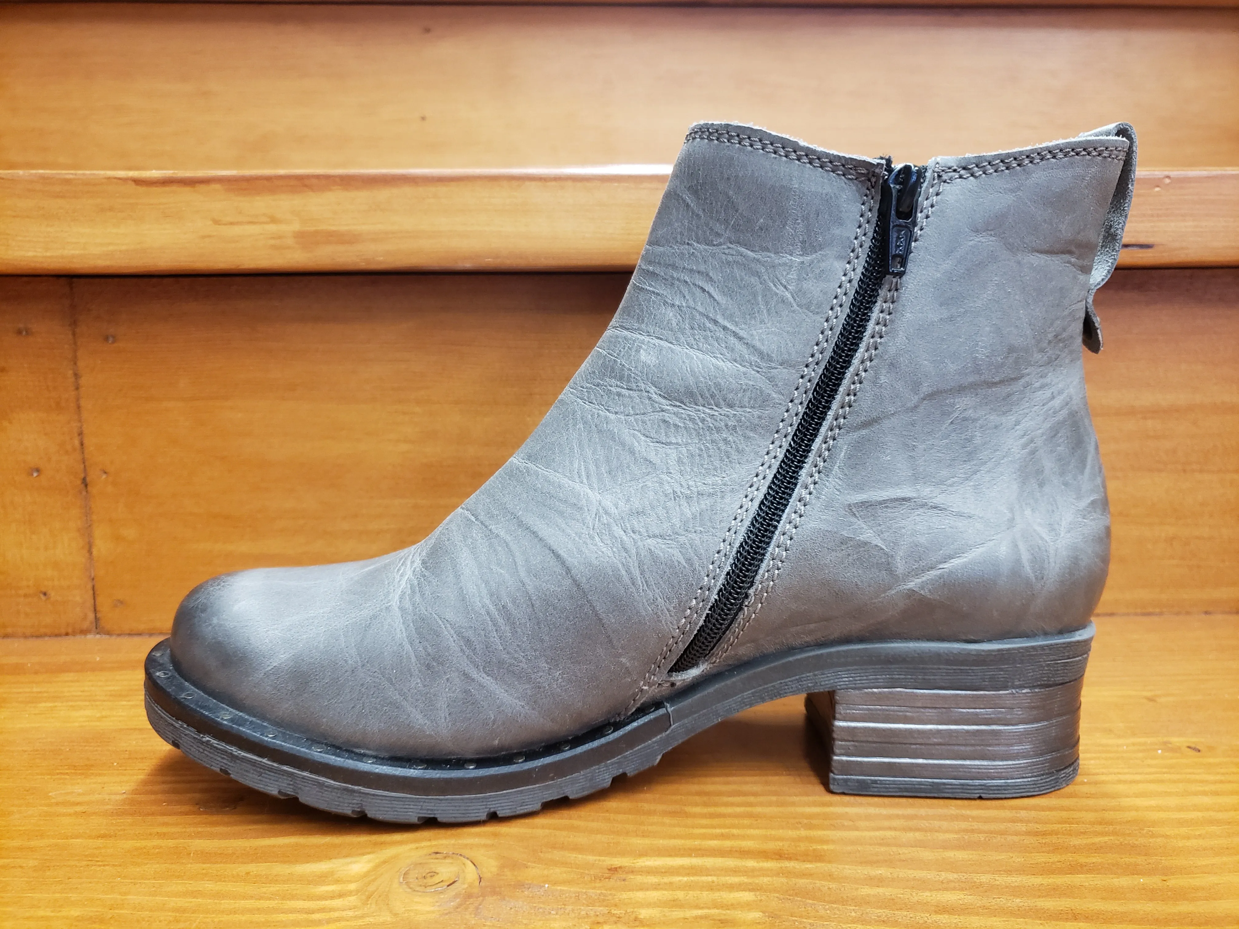 Dromedaris Kelyn Slate Rural Terrain Thermal Barrier