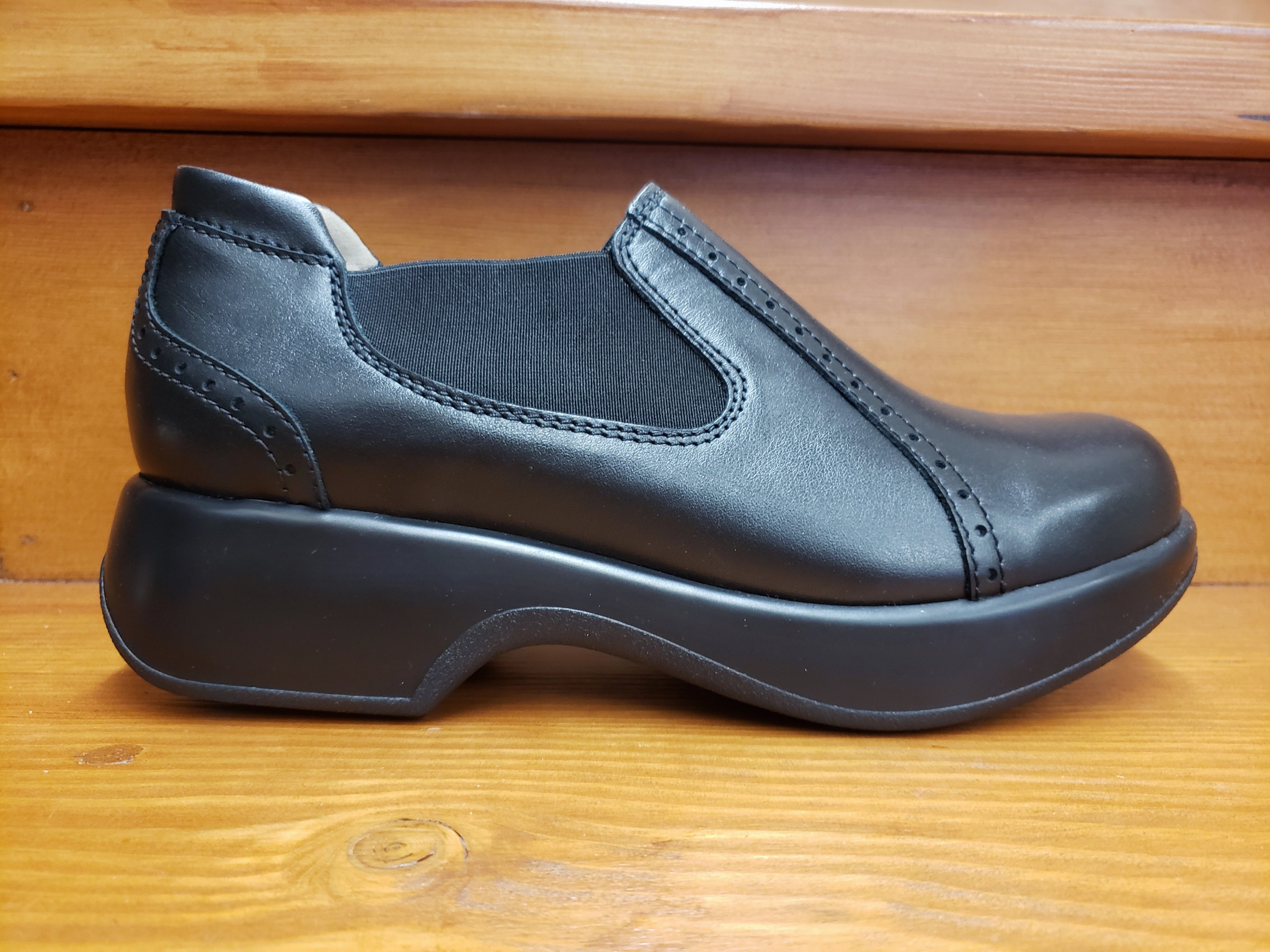 Rain Resistant Dromedaris Falcon black