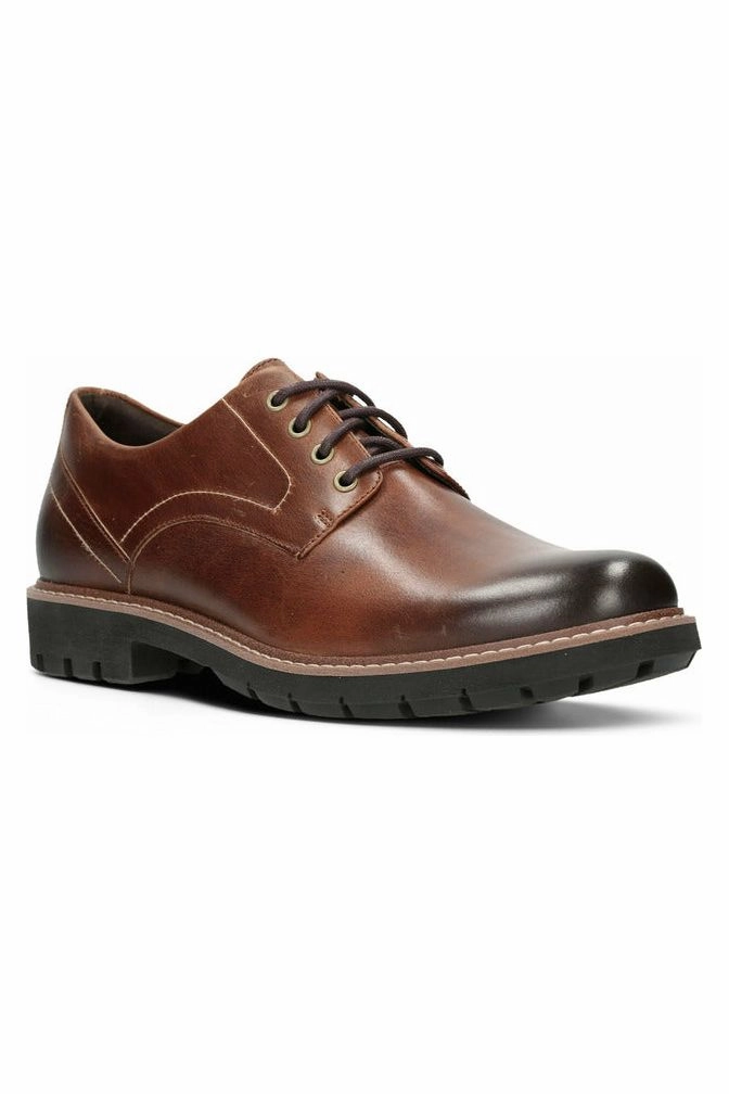 Village Mood Travel Day Clarks Batcombe Hall in dark tan leather