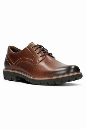 Reel Fit Clarks Batcombe Hall in dark tan leather