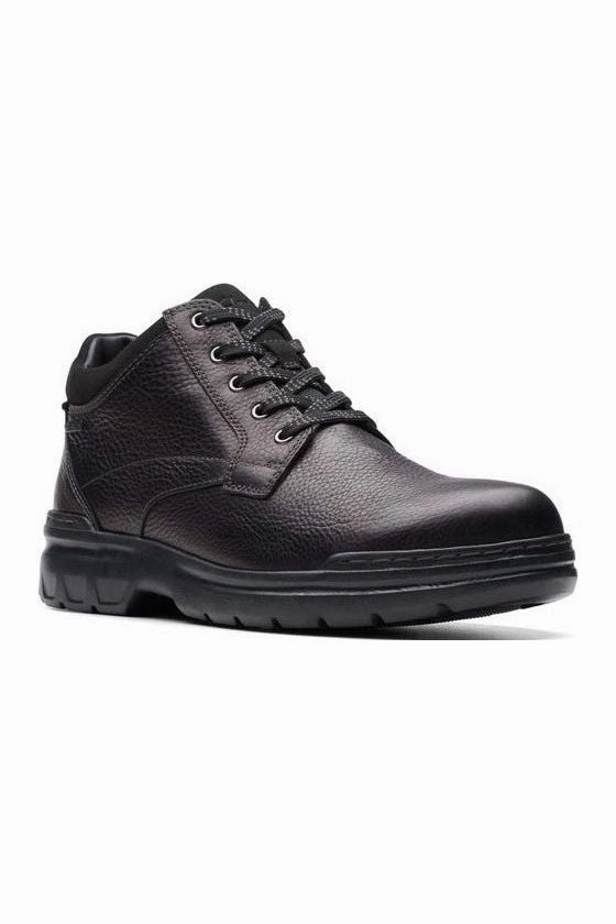 Clarks Rockie MidGTX waterproof black leather boot extra wide Pose Mood