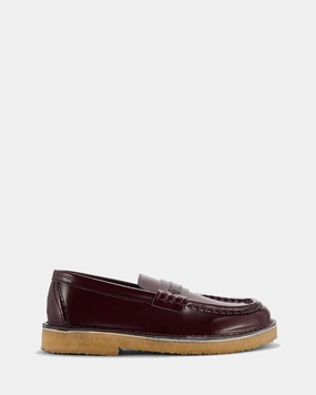 Practical Style Style Tour Nomad Loafer. (w) Wine Patent