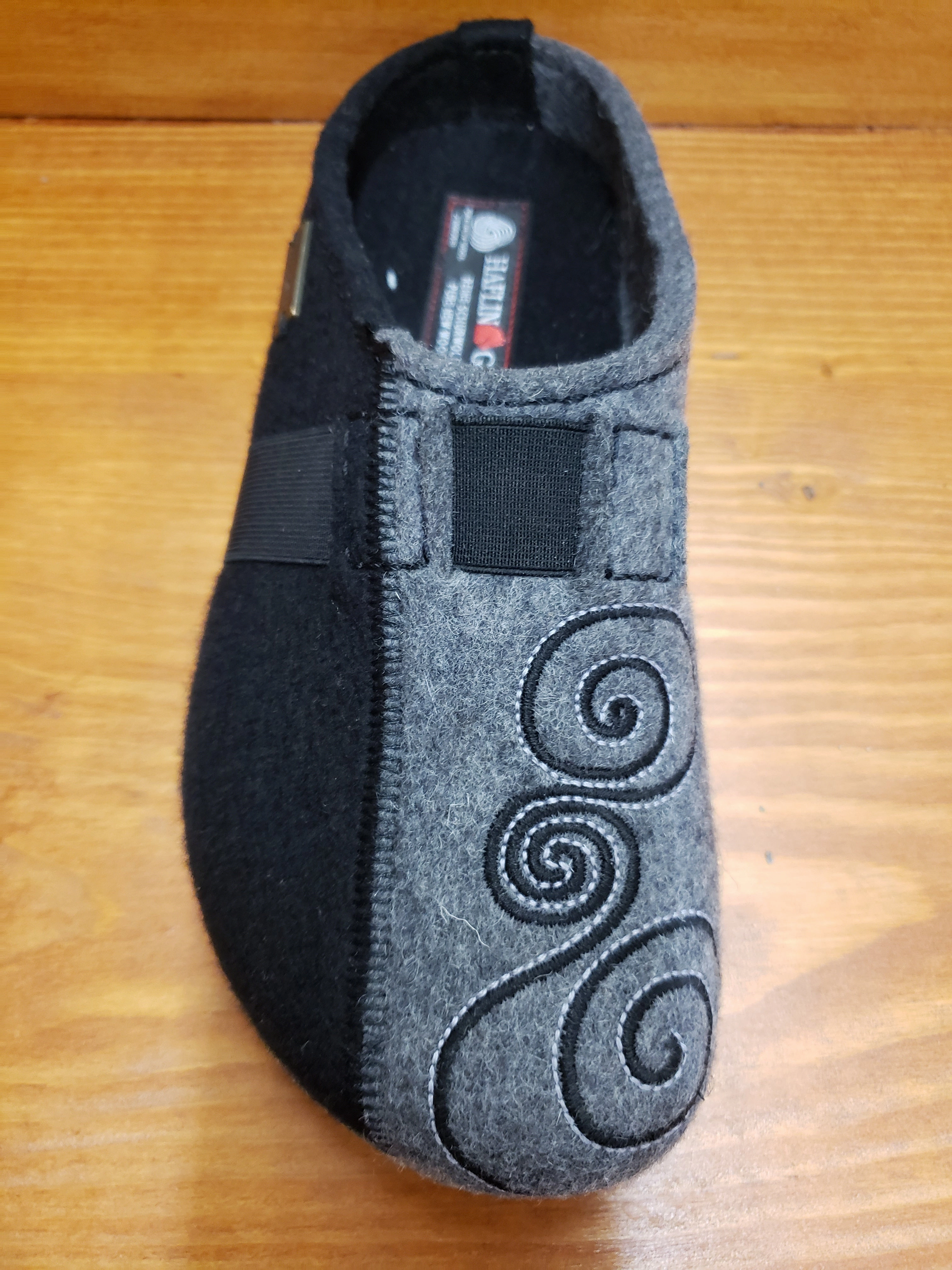 Haflinger Magic Black/grey 741013-570 suede upper