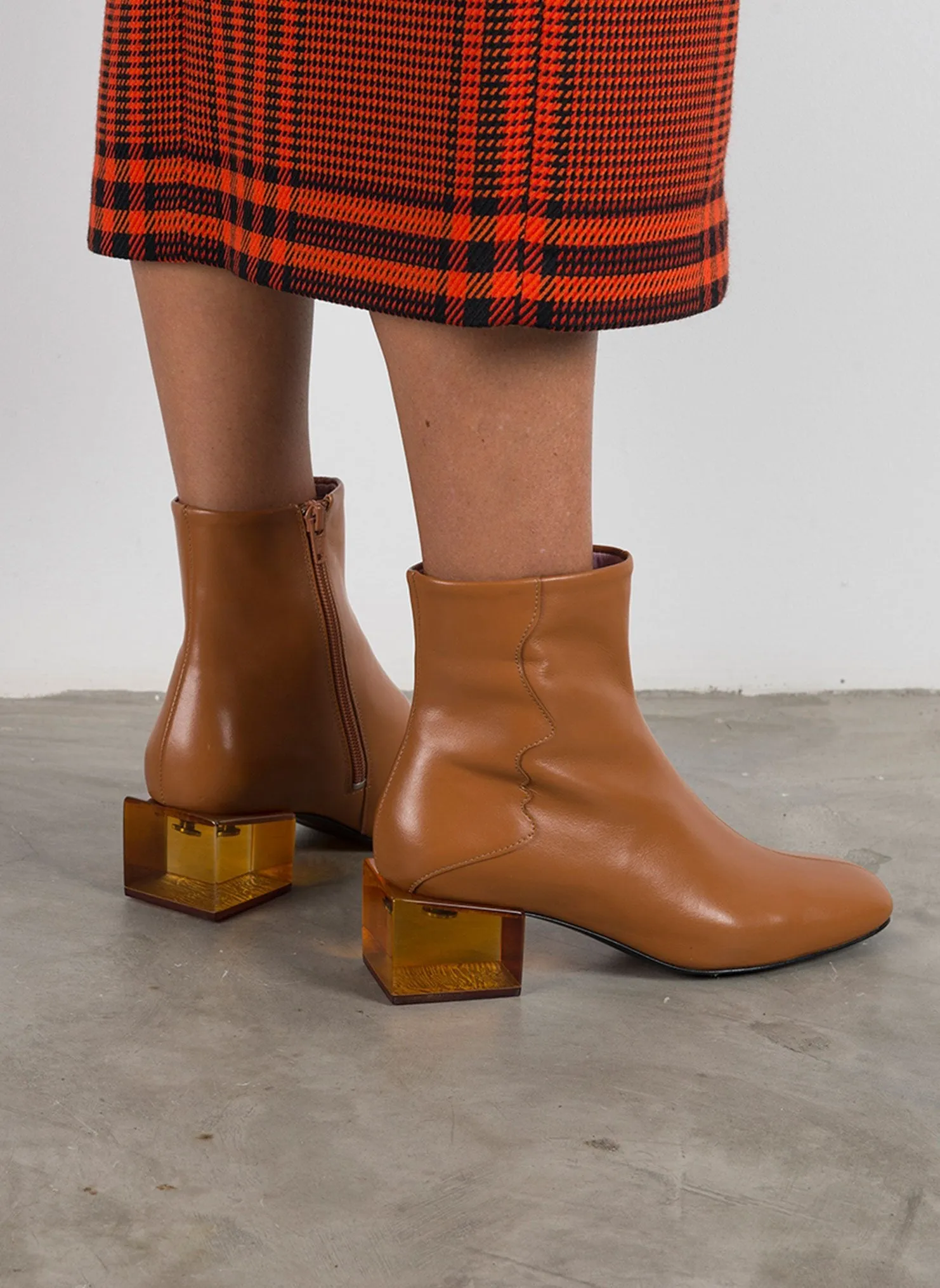 Boots Statuette Camel Asics Sustainable Shoes