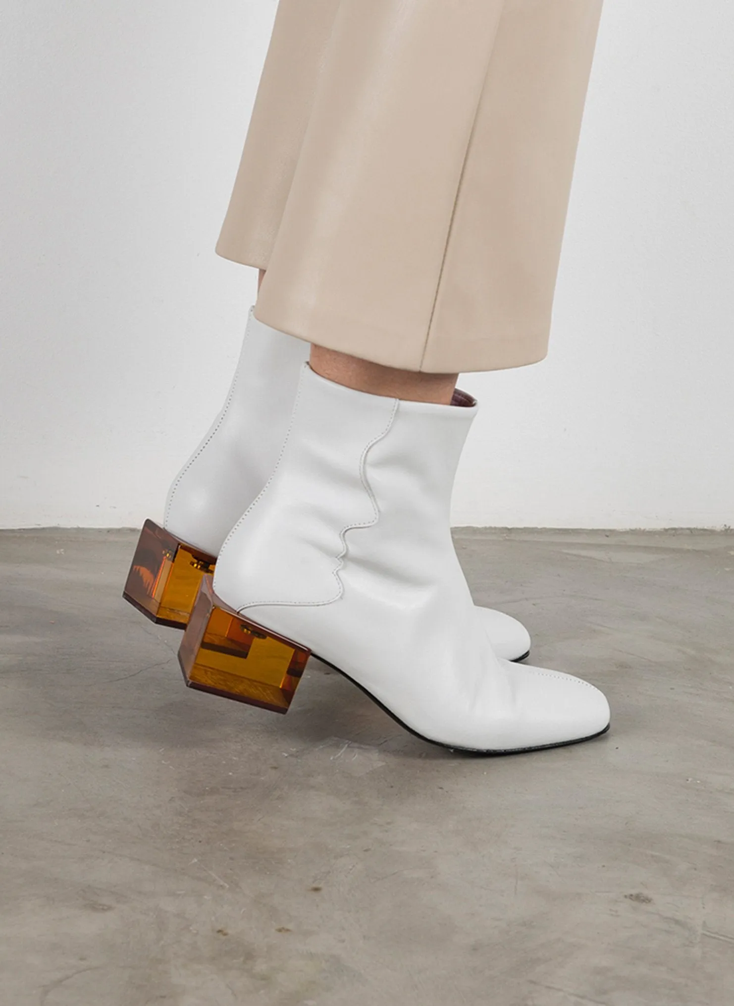 Boots Statuette White Asics Running Shoes Warranty