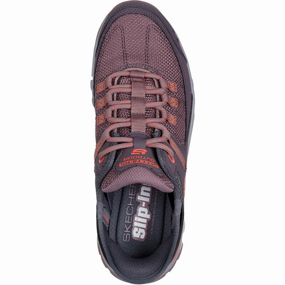 Balanced weight Valley Step Skechers Summits AT Hiking Shoes