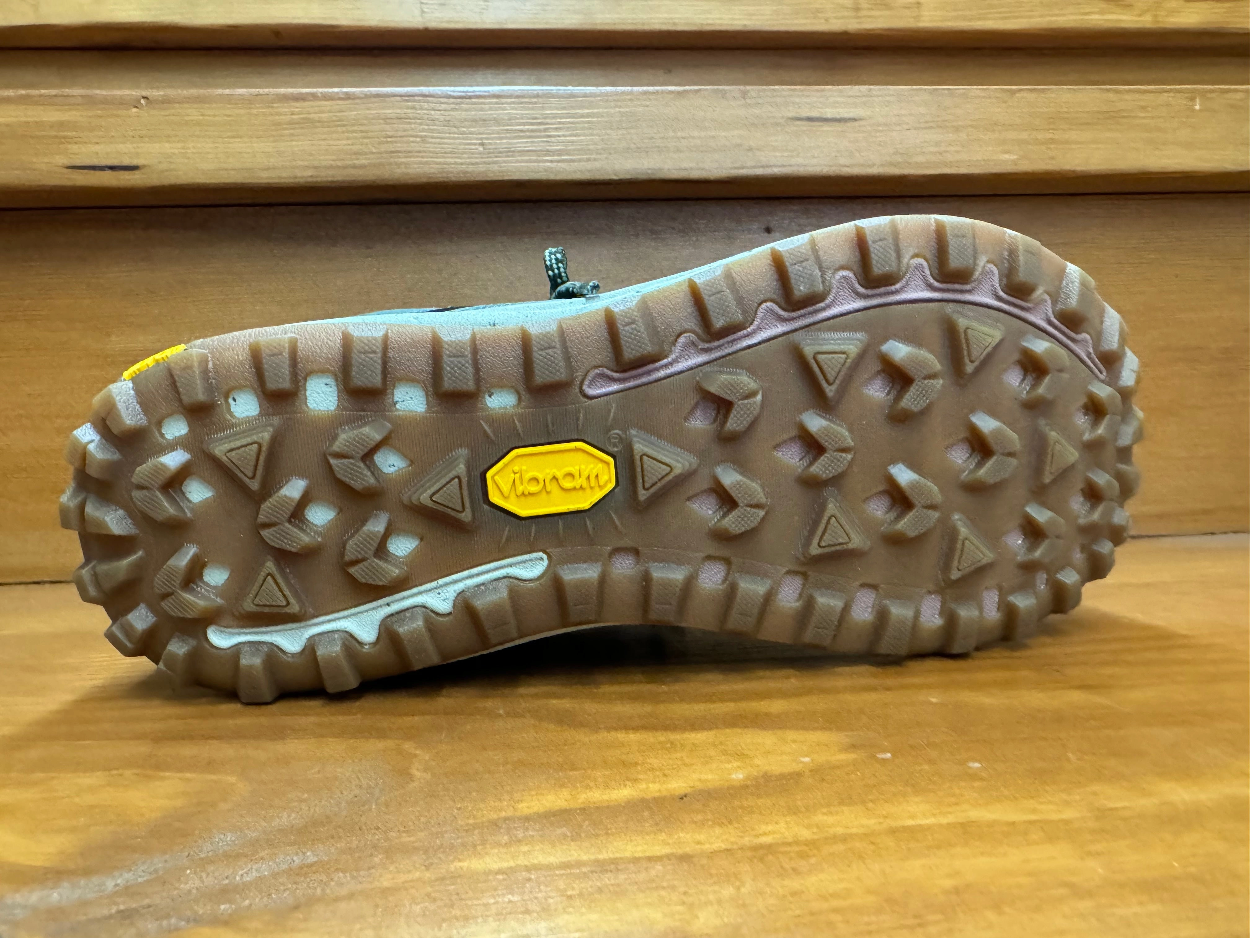 muted colors versatile - feature shoes Merrell Antora 3 Lichen J067602