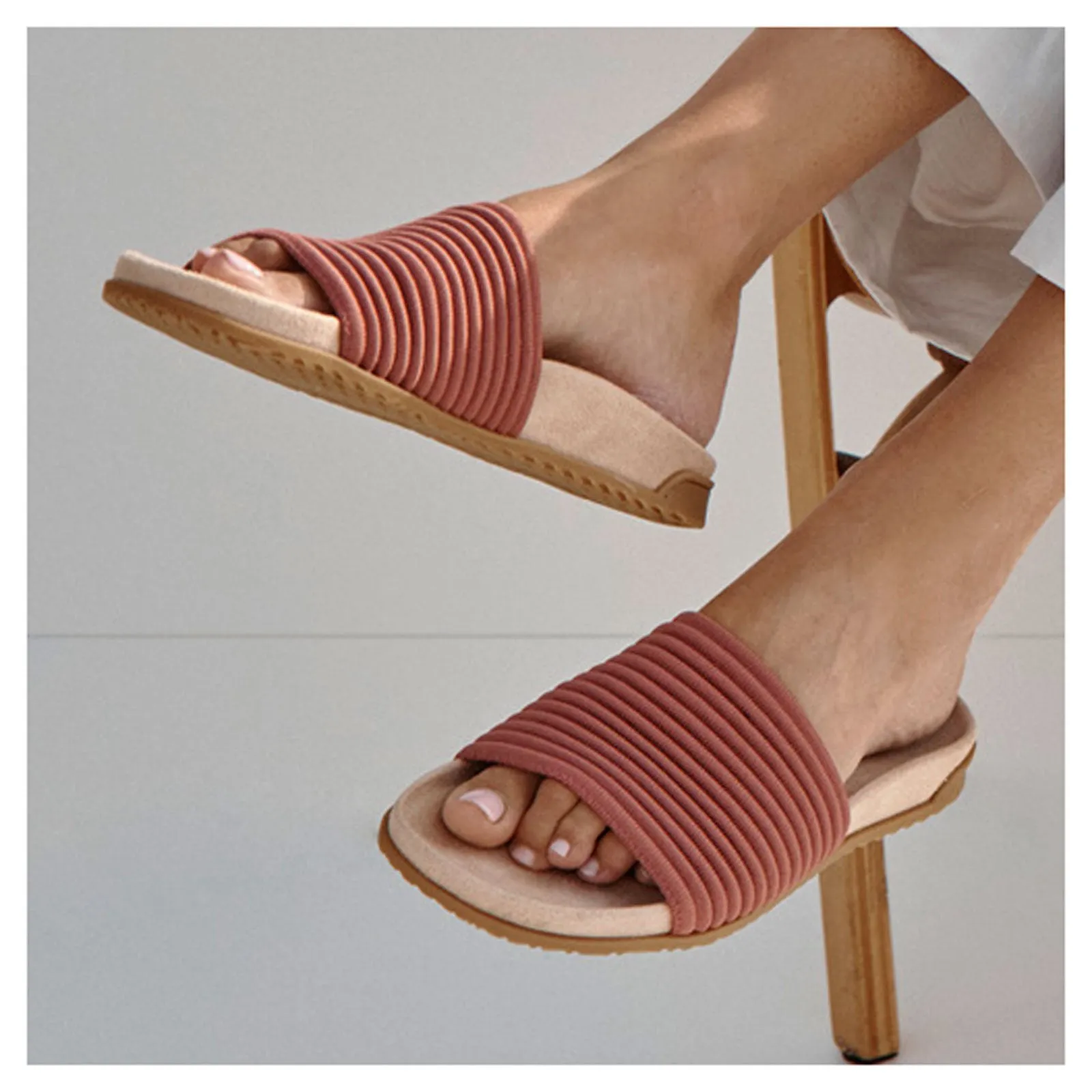 Women's Vionic, Evie Slide Sandal Smart Design Toe Thong