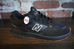 NB Numeric Andrew Reynolds 933 black/black New Balance Fresh Foam More V5 Review