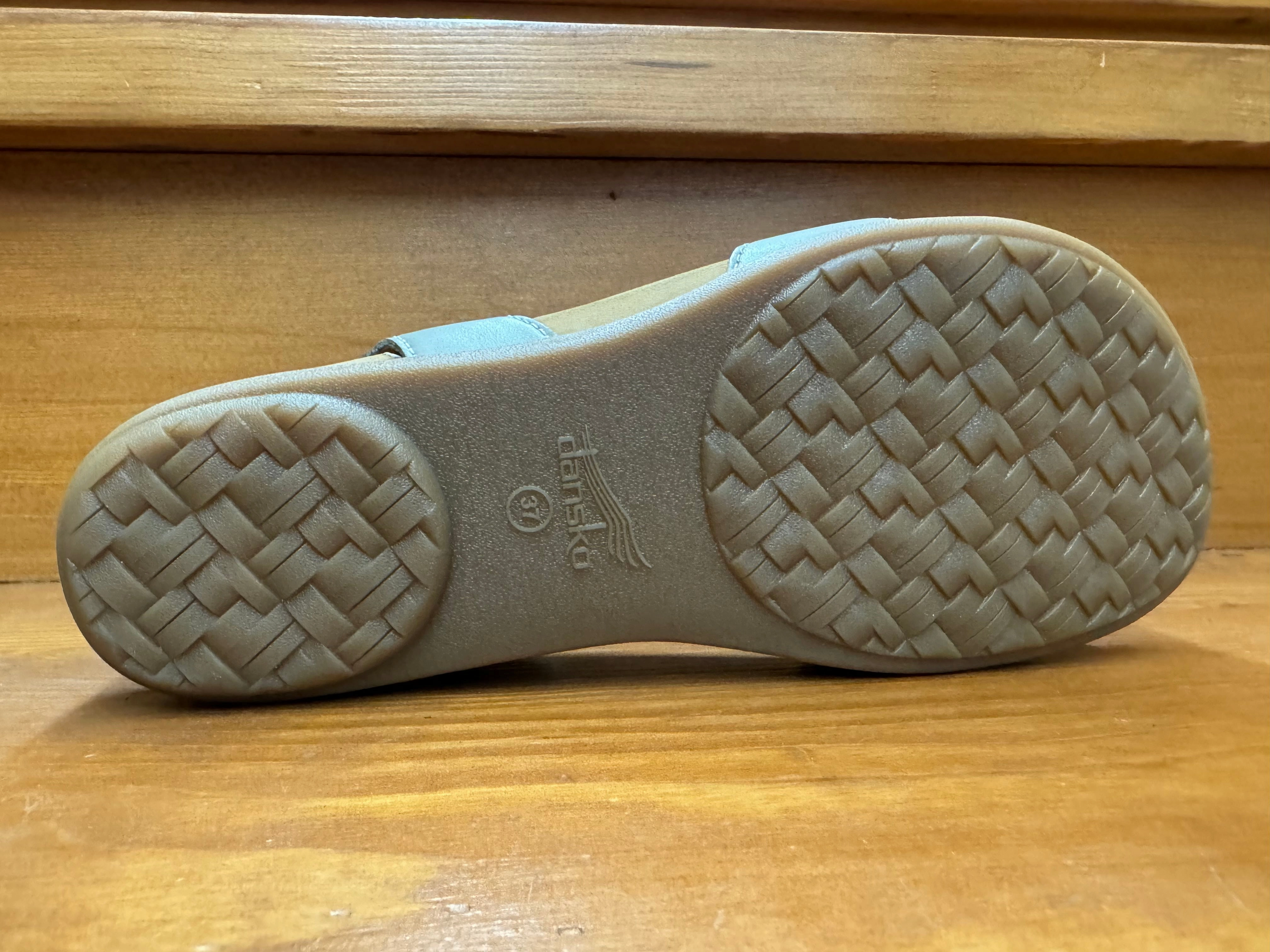 Sporty Outdoor Footwear waterproof Dansko Judith Stone