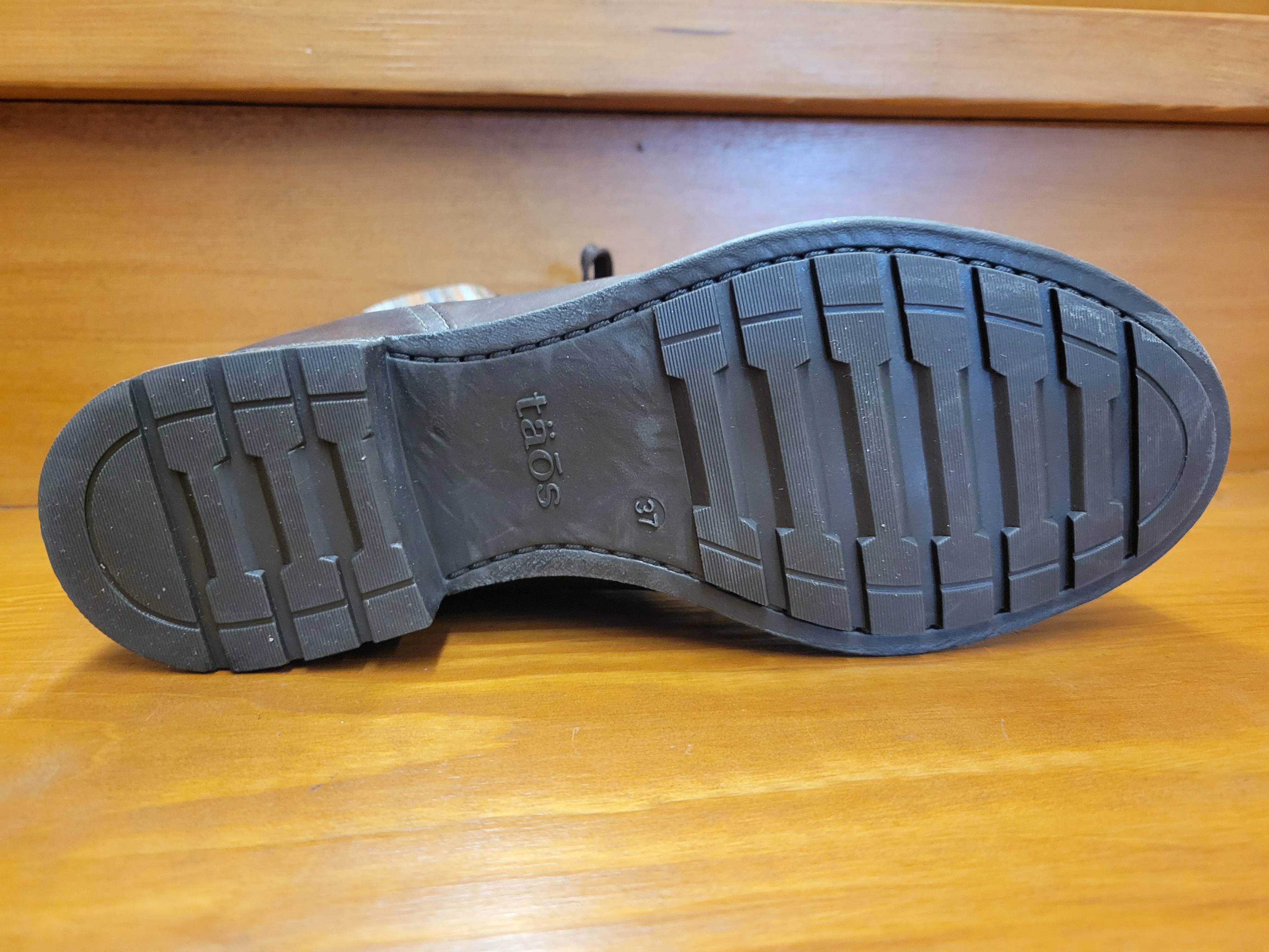 Taos Captain Brown Relaxed Vibe Anti   Slip Feature