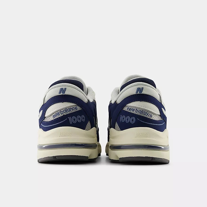 1000 - Blue / White Running Routine