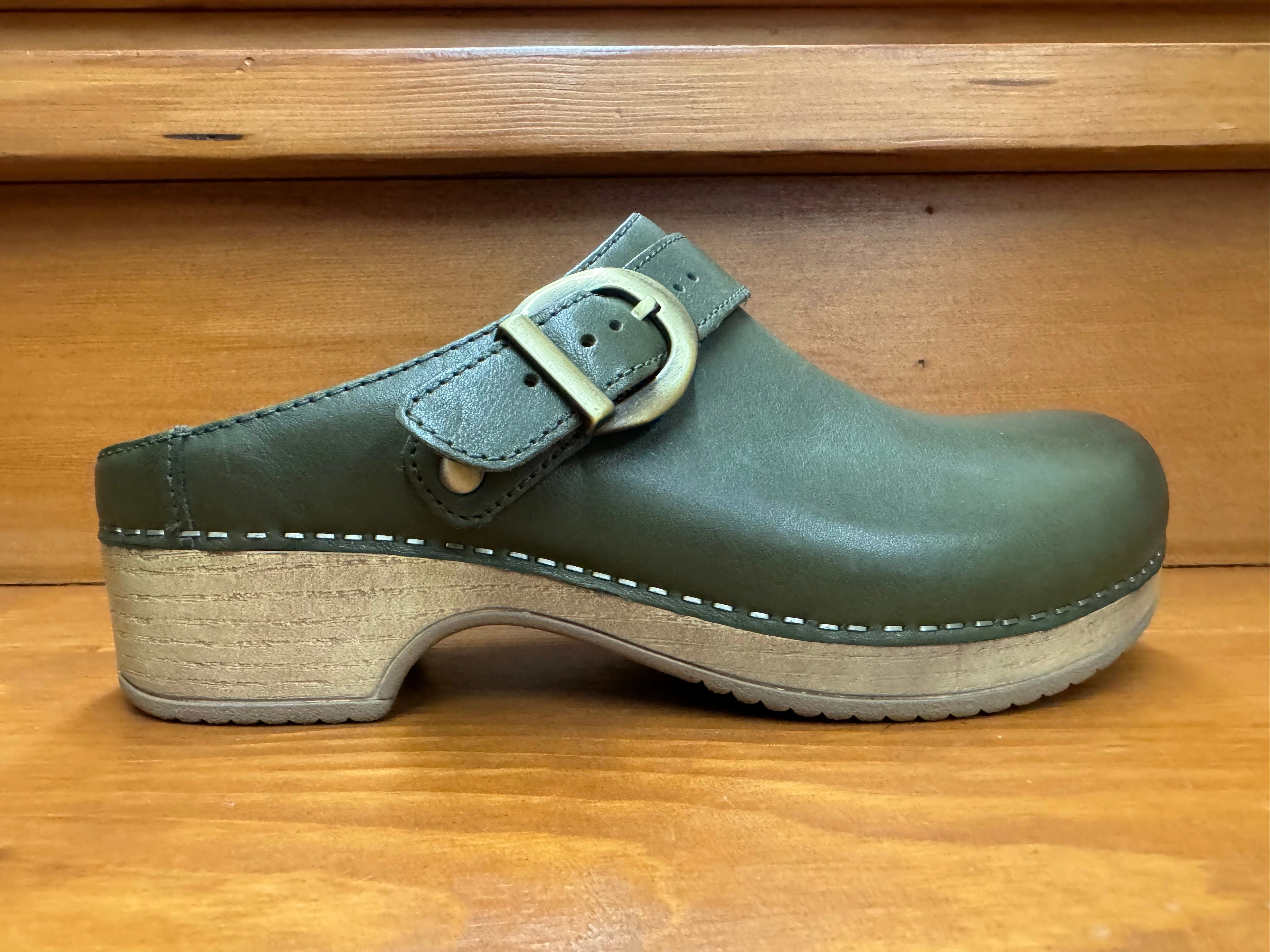Dansko Baylor Ivy Neutral Hue