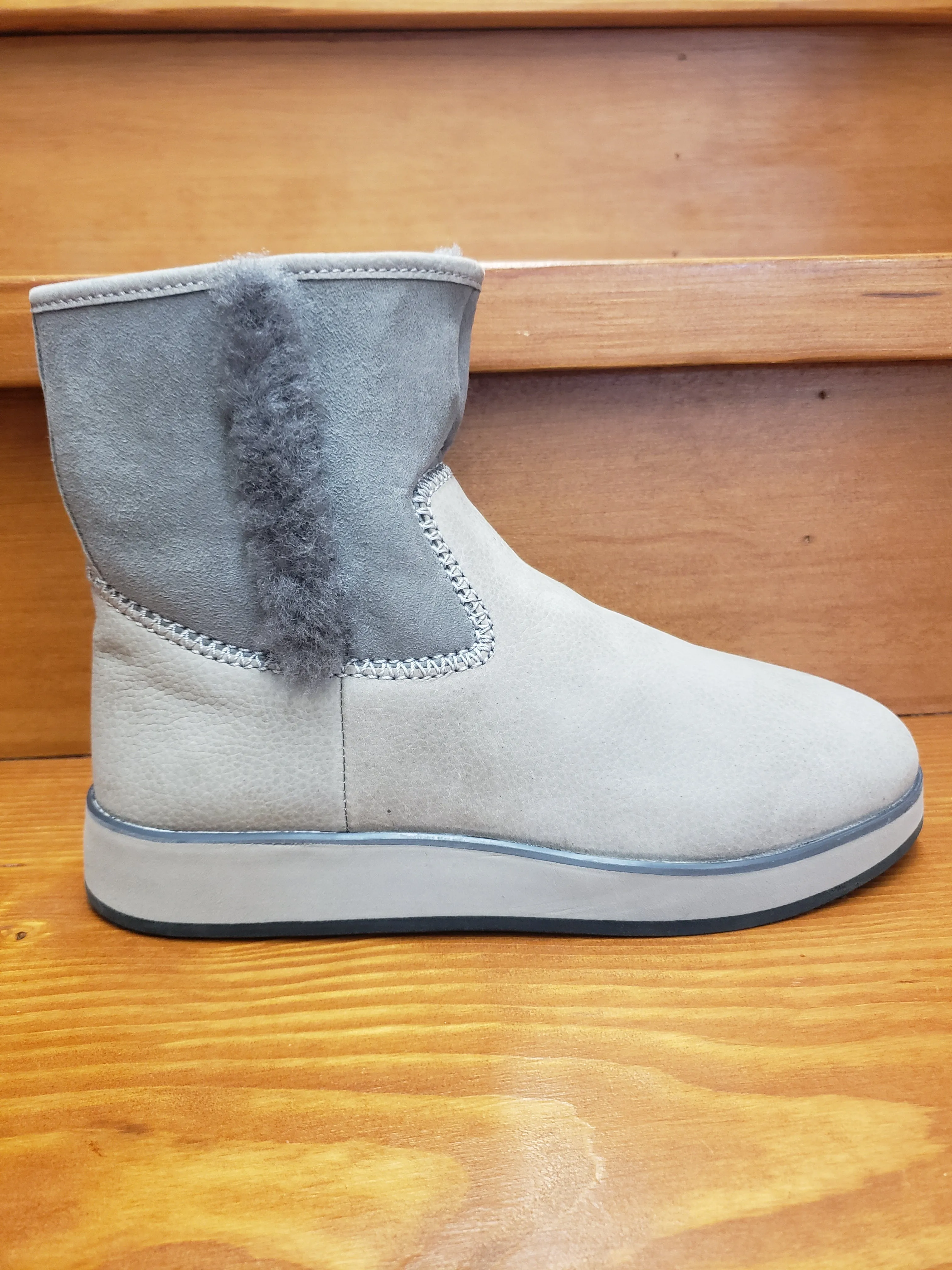 Olukai Pa'Ina' Hulu Fog/Fog 20455-7B7B Rugged Style Sturdy Build