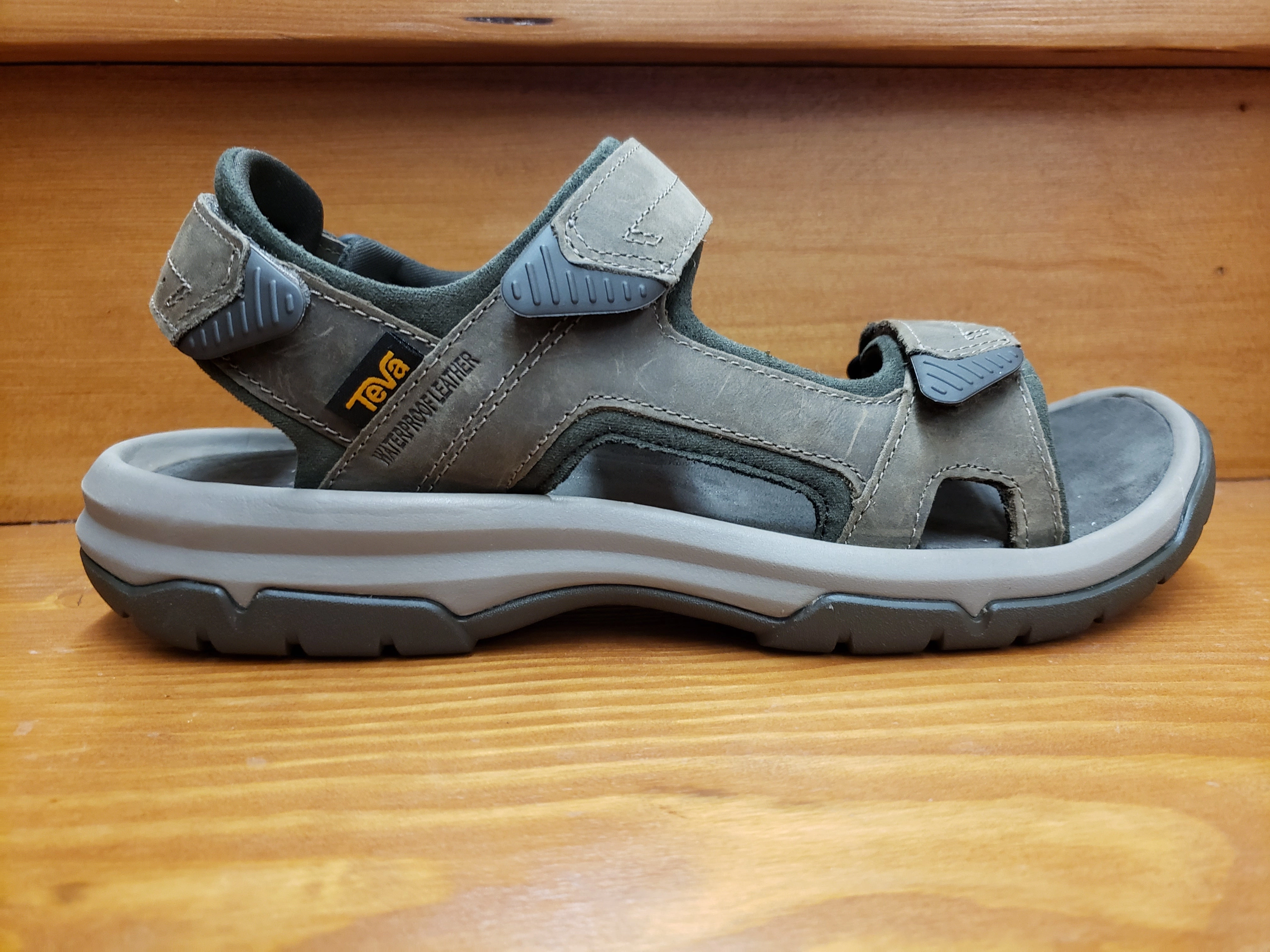 Shockproof Heel Stretch Step Teva Langdon sandal Walnut 1015149WAL