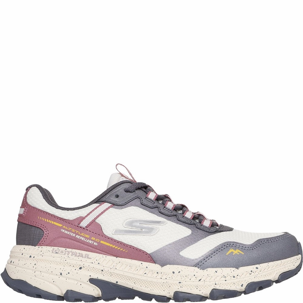 Skechers GO RUN Trail Altitude 2.0 Ravine Trainer movie - themed running wear running in a trail race shoes