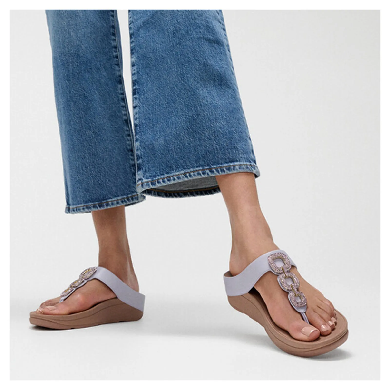 Women's FitFlop, Fino Crystal Chain Toe-Post Sandal Quick Slip-On Outdoor Pool Look