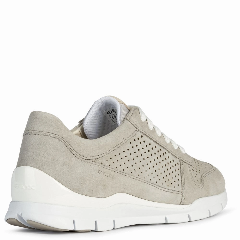 Geox D Sukie B Sneakers orthopedic shoes