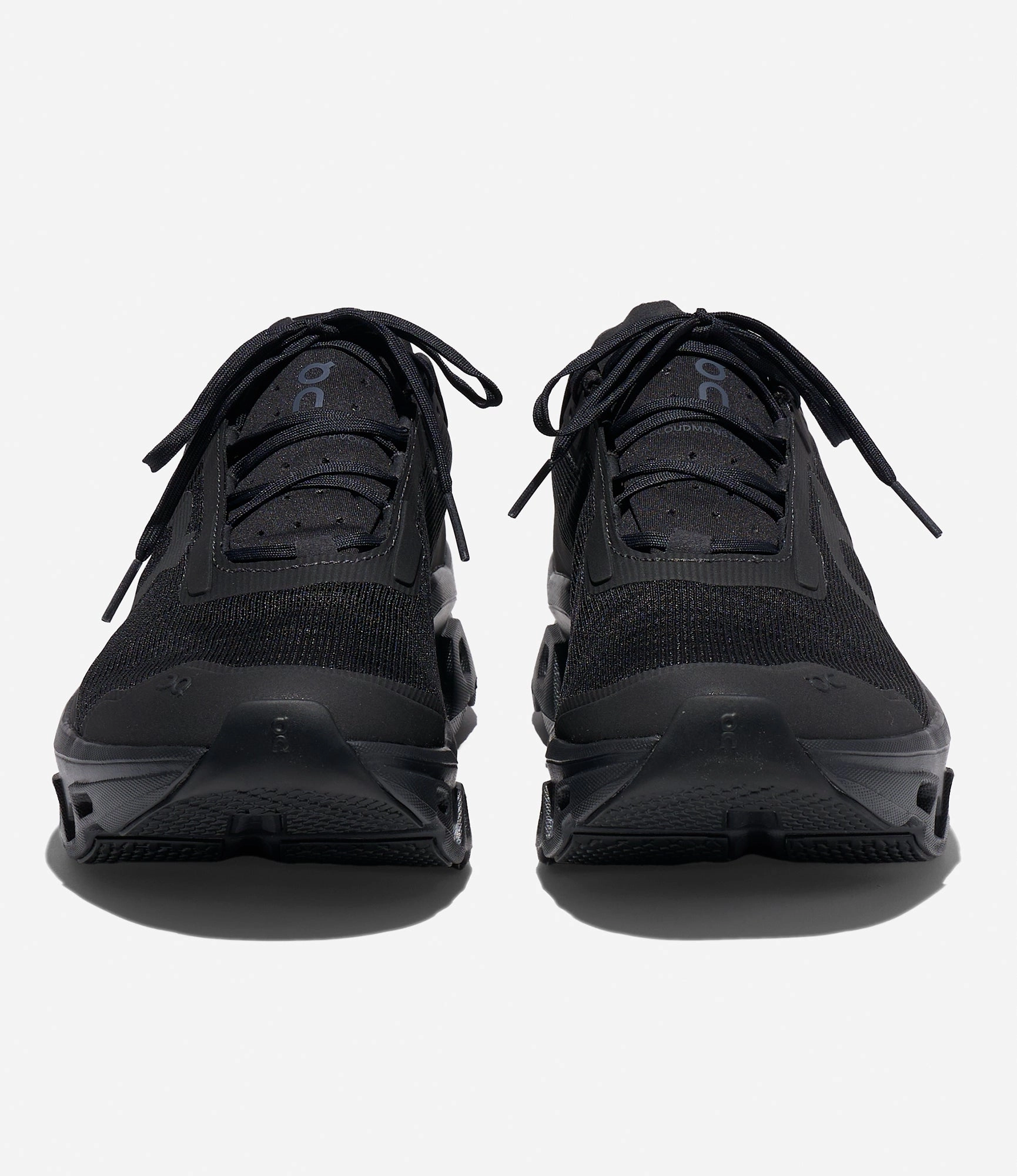 Cloudmonster Void - Black | Black All-day arch Walking Focus