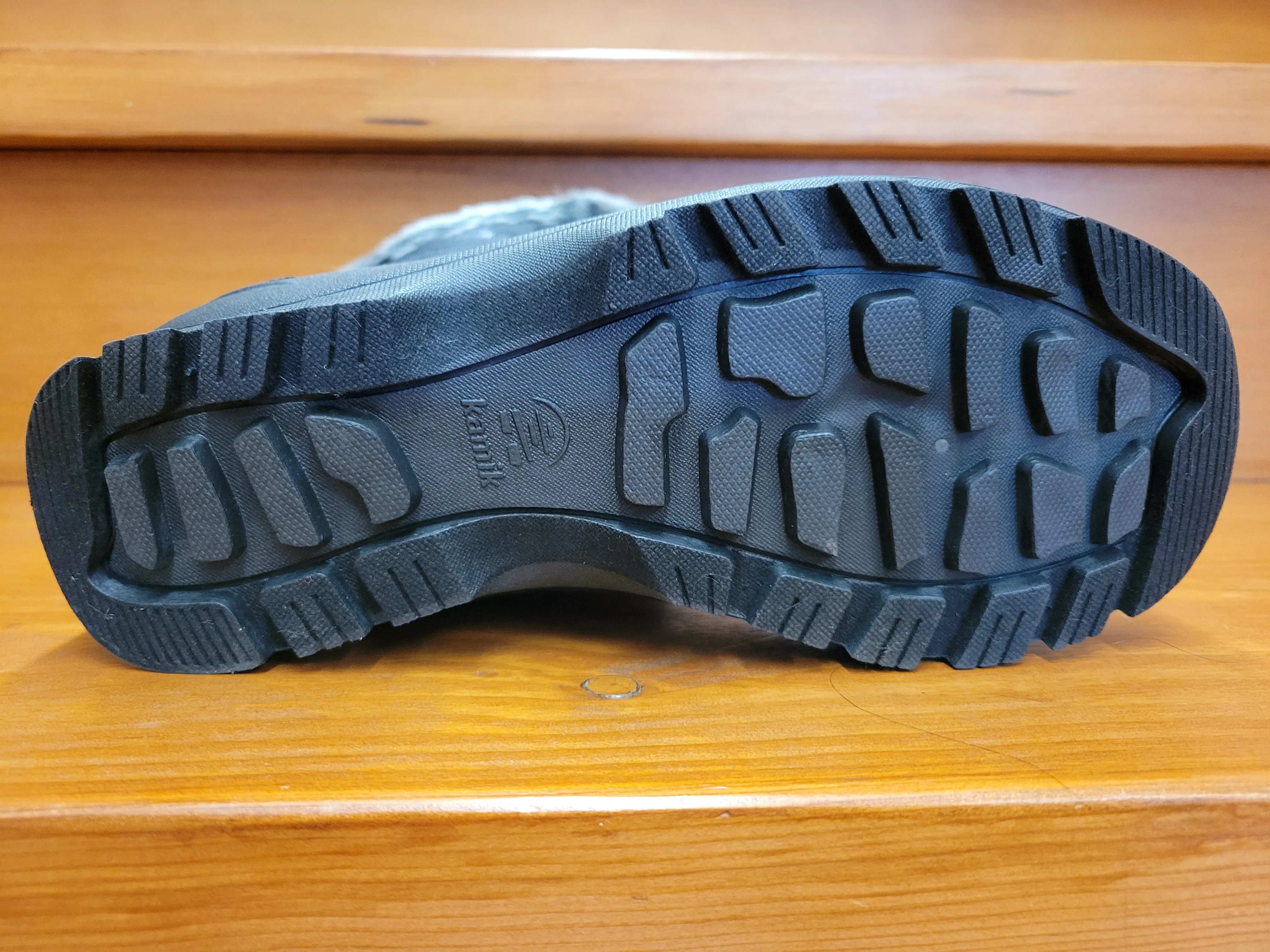 Kamik Momentum 3 Black NK2471 Waterproof Function Soft Interior