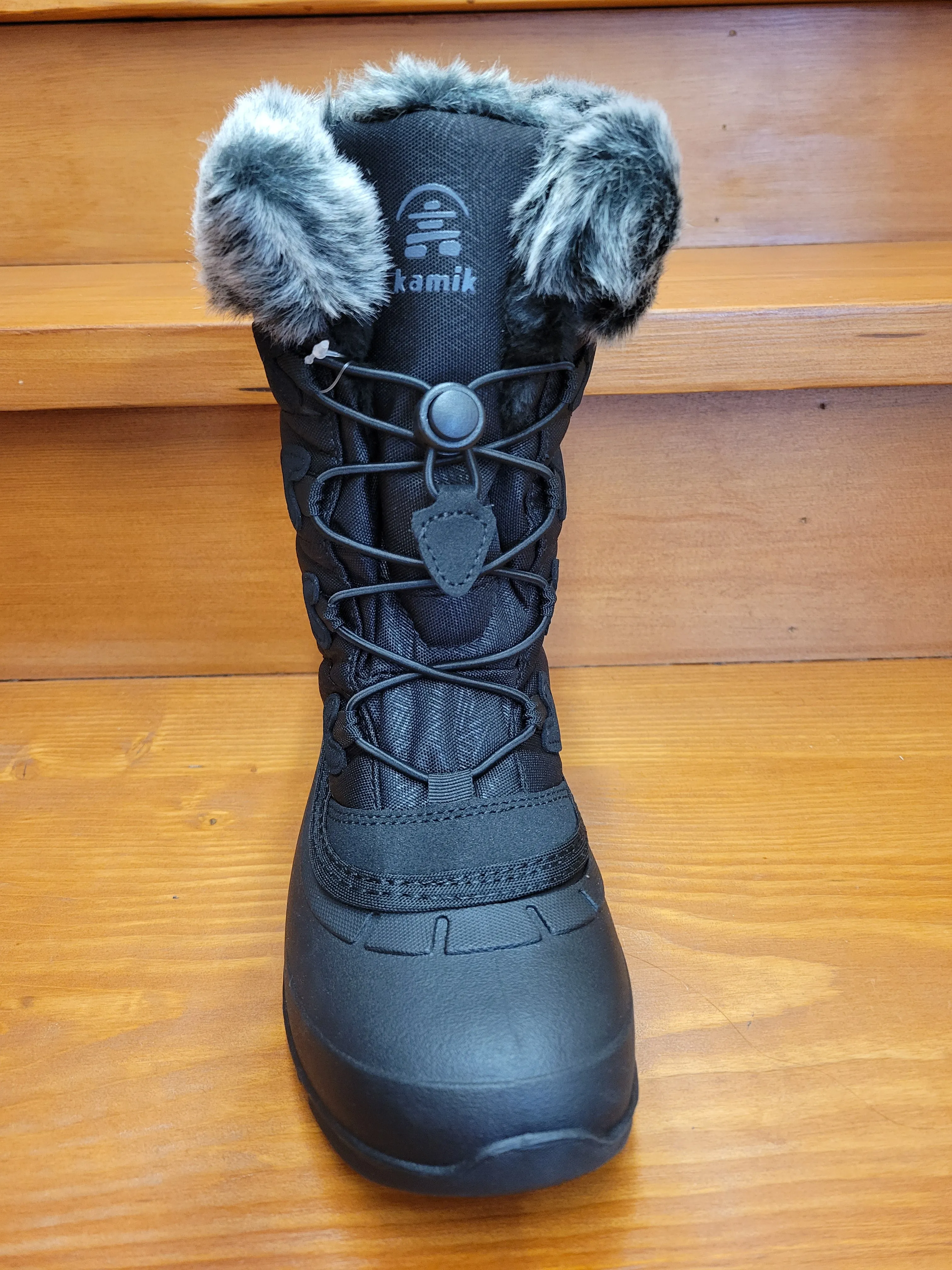 Kamik Momentum 3 Black NK2471 Secure Grip Durable Stitching