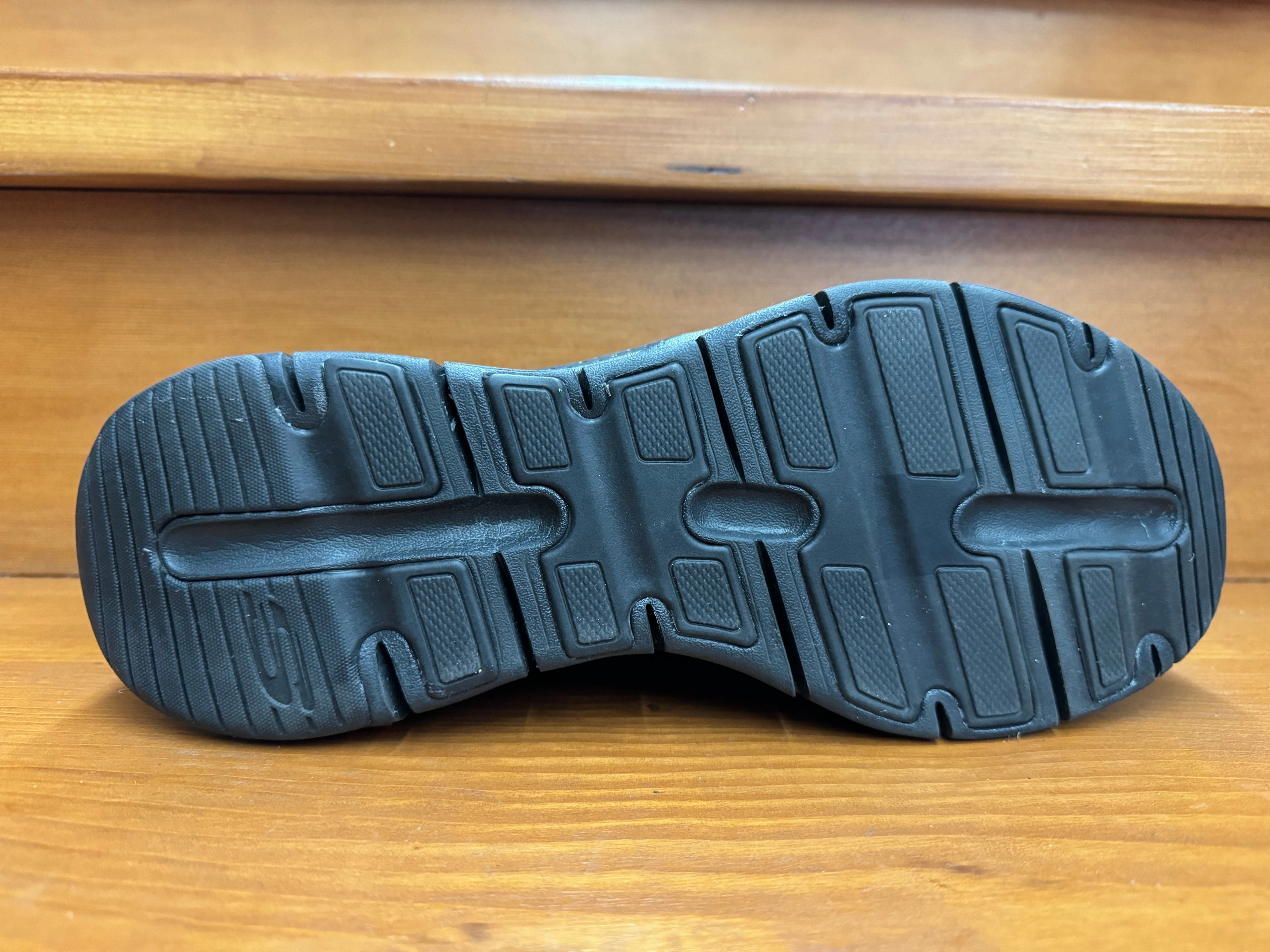 Low Top Daily Outfit Skechers Archfit Keep It Up Black 232201BBK