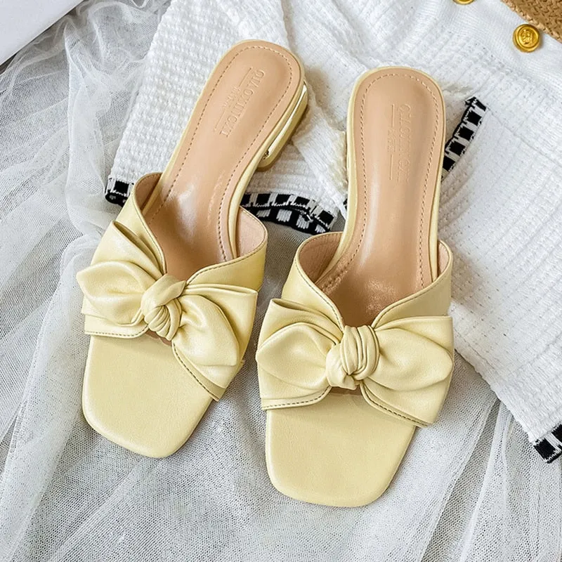 New for summer 2023 Low-heeled slippers for women Fashion brand design casual White bowknot sandals Big yards of shoes 41-43 Calm Slide