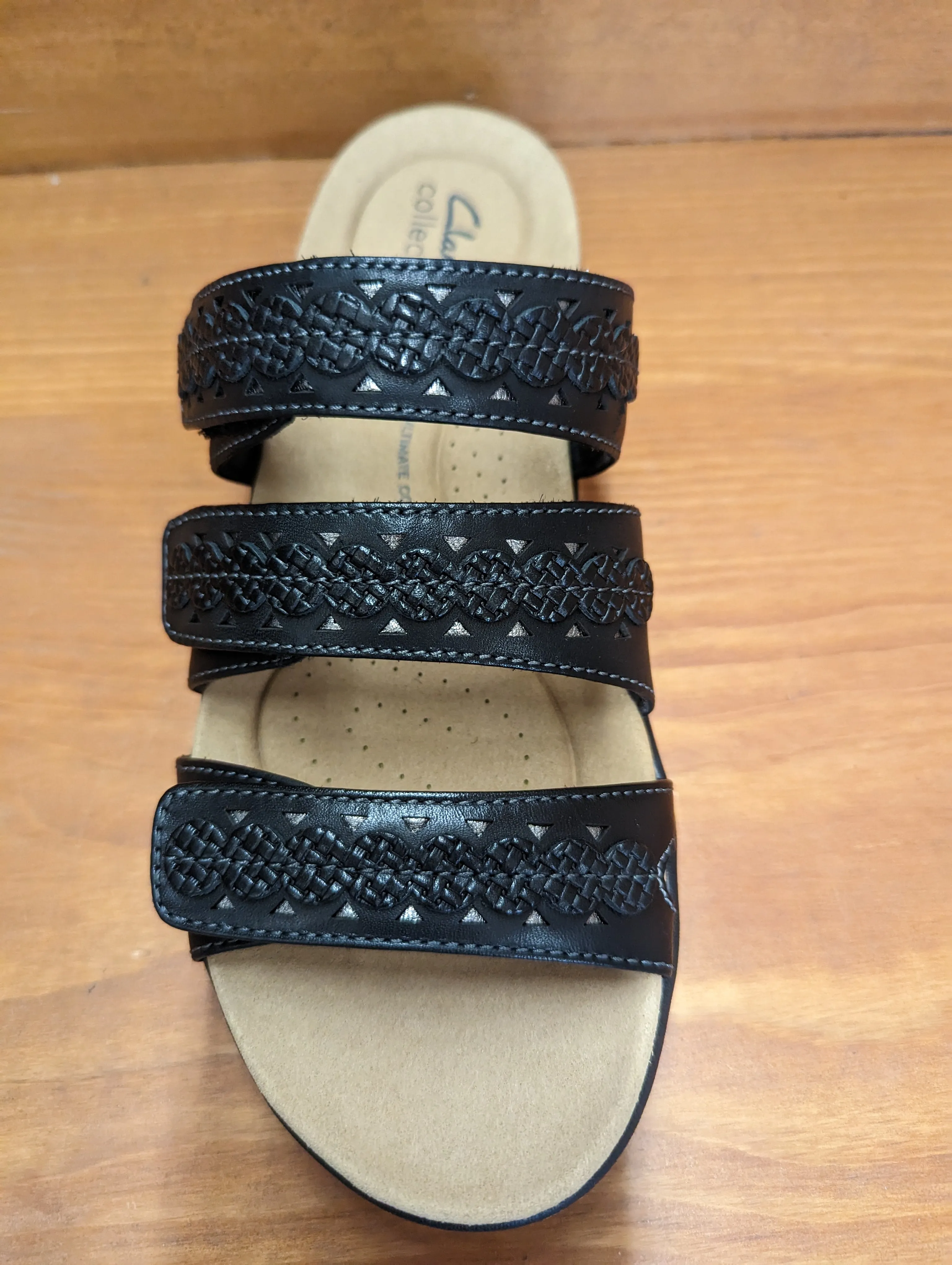 Balanced Design Durable Strap Clarks Lauriann Cove Black 26164834