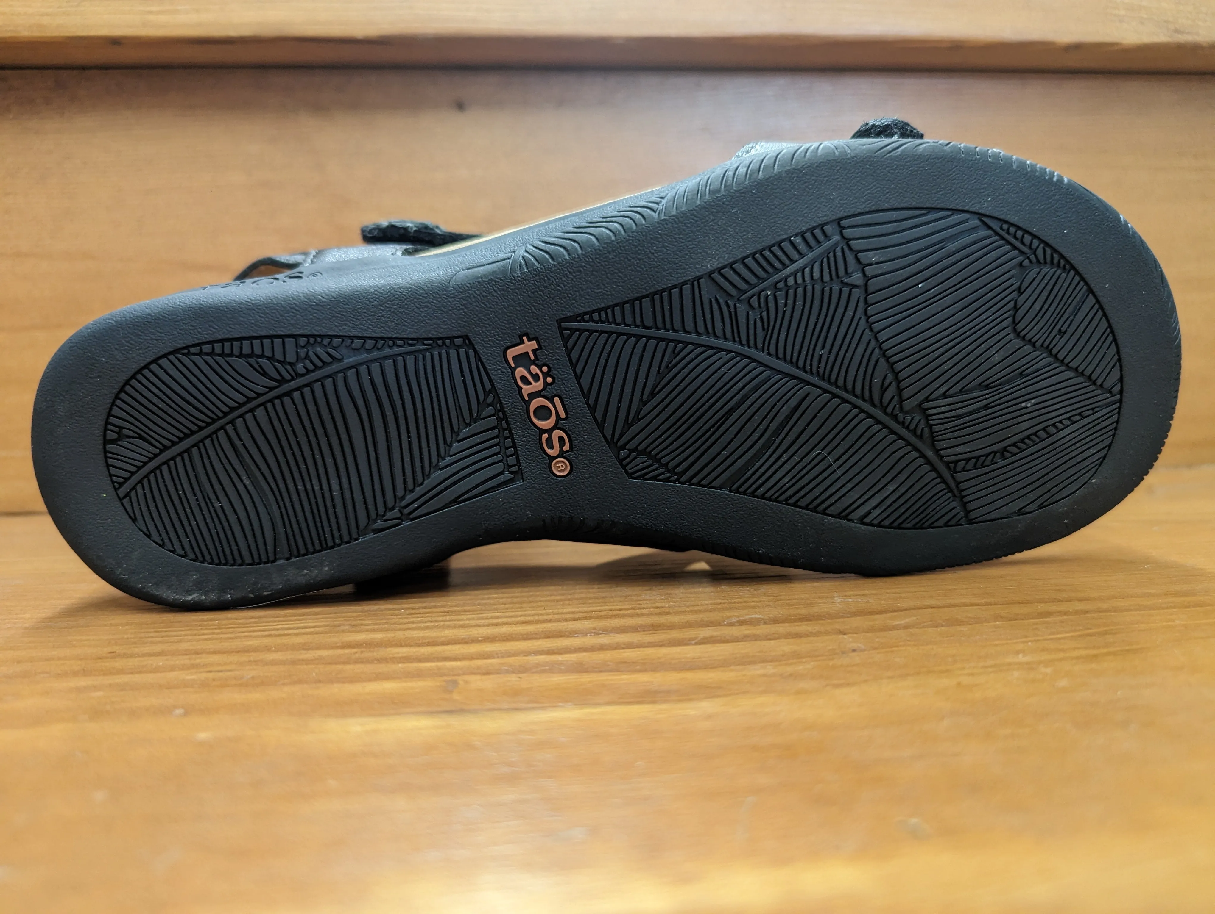 Taos Big Time Black Effortless Step Reinforced toe