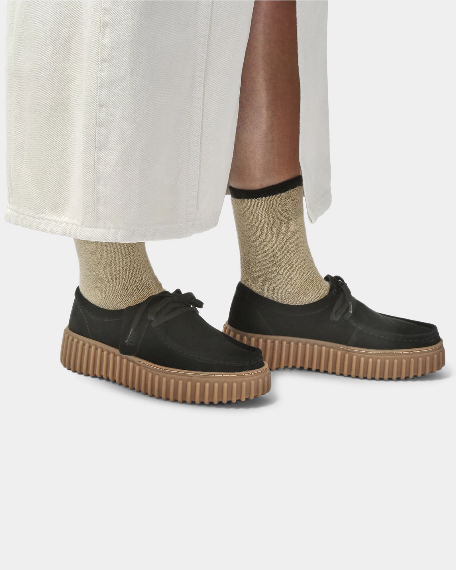 Bold Detail Torhill Bee Black Suede