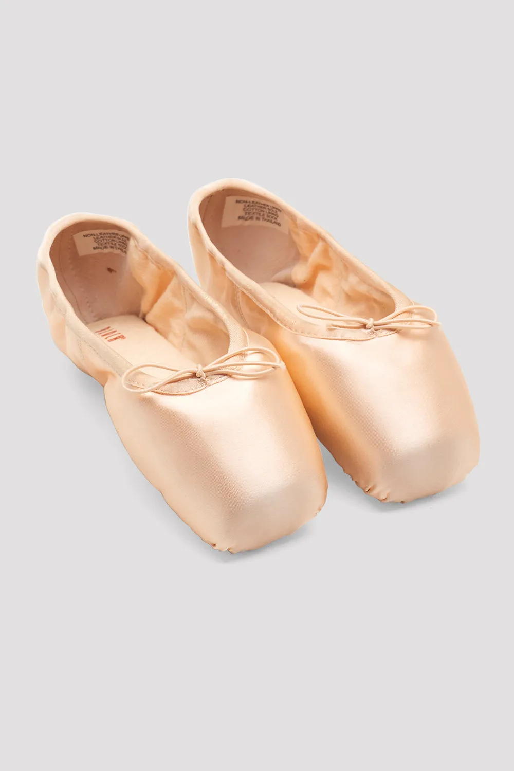Dramatica II Stretch Pointe Shoes New Balance 9060 Ivory