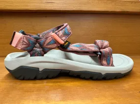 Comfort and style Teva Hurricane XLT2 Archive Wings Blooming Dahlia 1019235 AVW