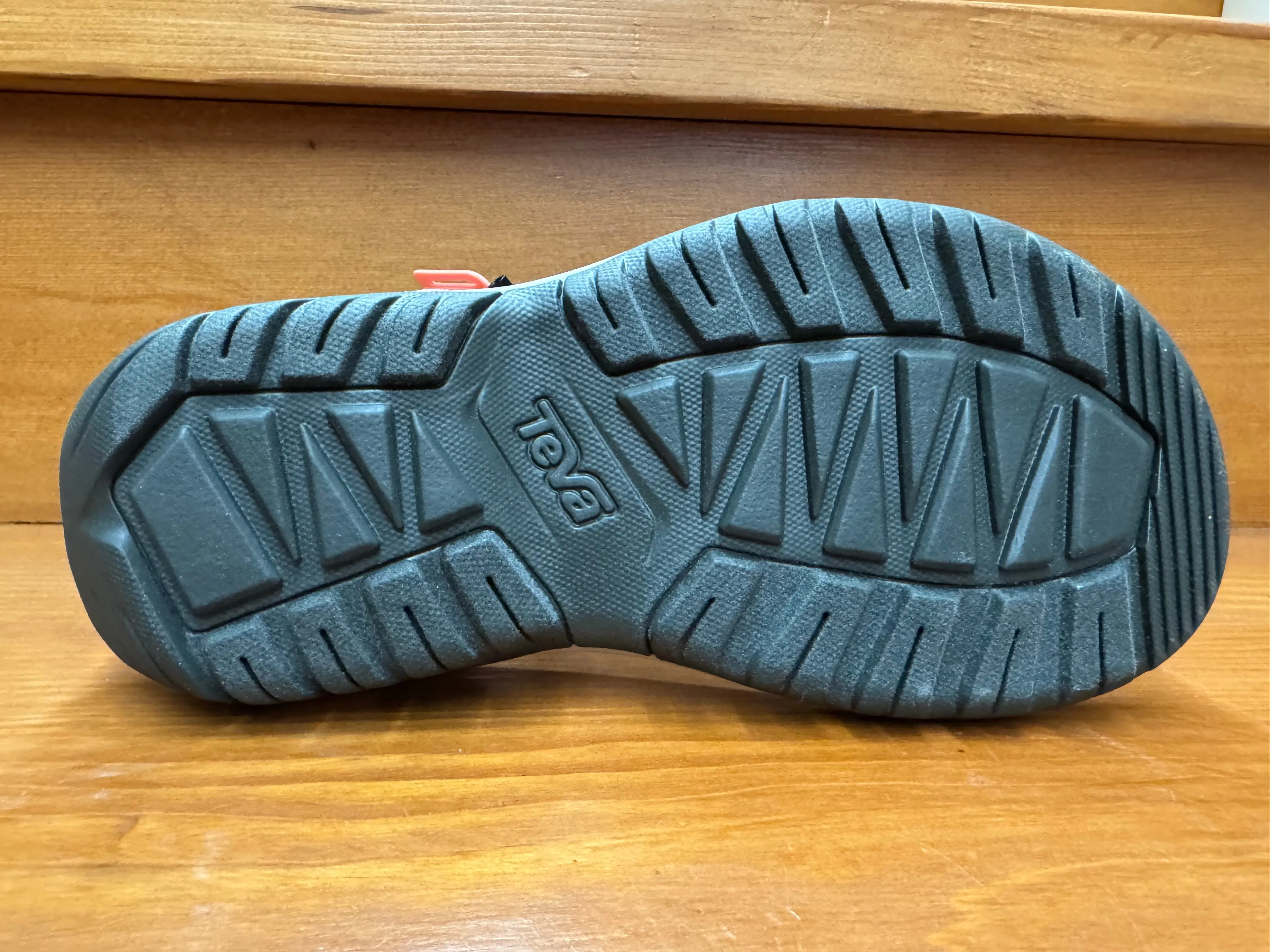 Teva Hurricane XLT2 Archive Wings Blooming Dahlia 1019235 AVW Casual Summer Shoes Fashionable And Functional