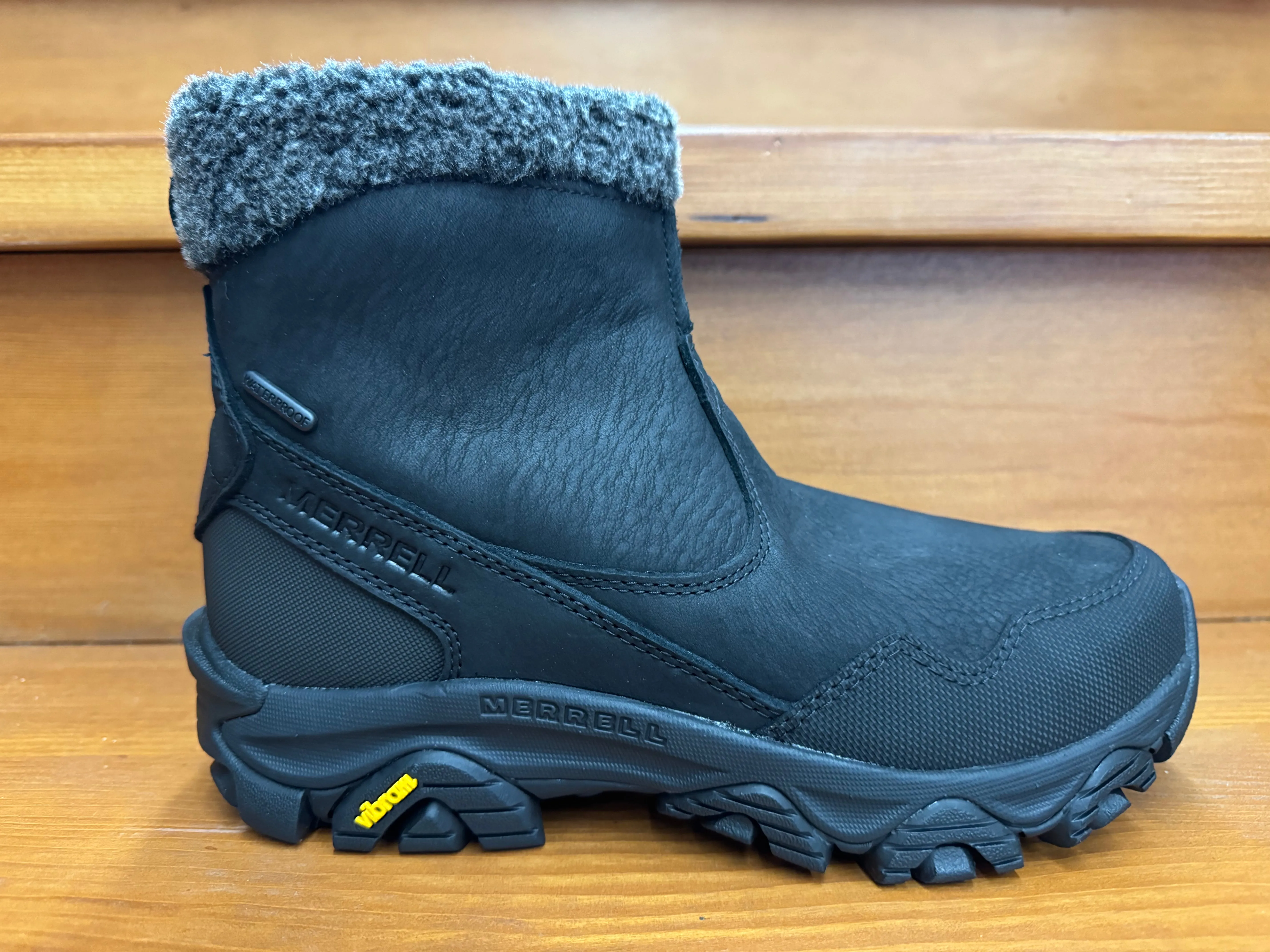 Comfortable Arch Wedge Heel Merrell Coldpack 3 Thermo Mid Black J037396