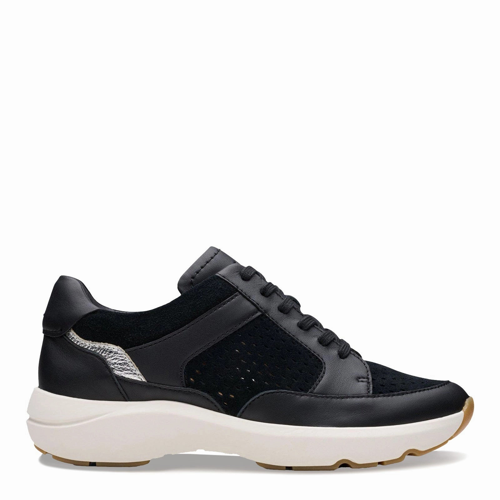 Outdoor Ease Street Outfit Women's Clarks, Tivoli Walk Sneaker