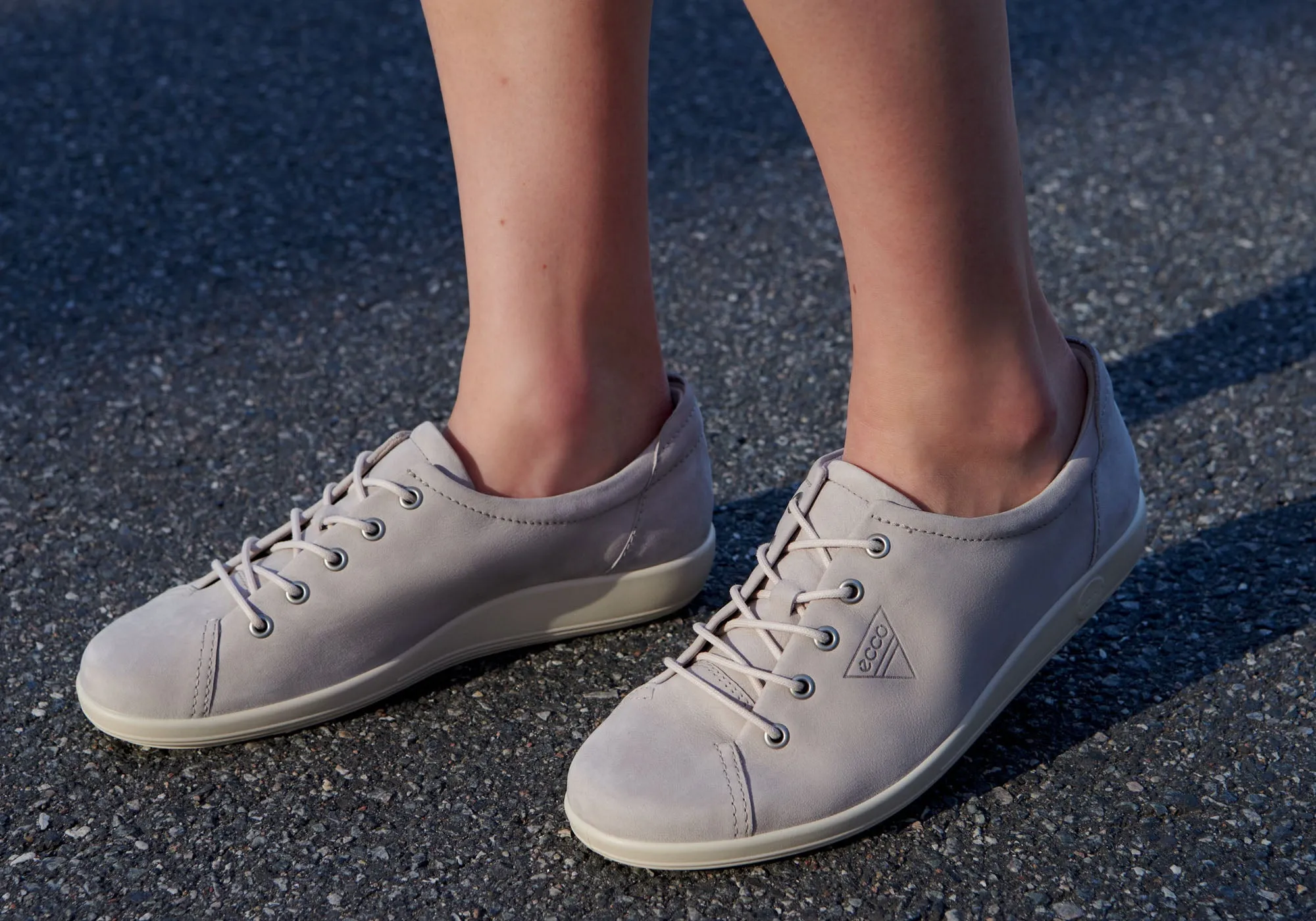 ECCO Womens Comfortable Leather Soft 2.0 Sneakers Shoes Adidas Y3 Yohji Yamamoto Shoes