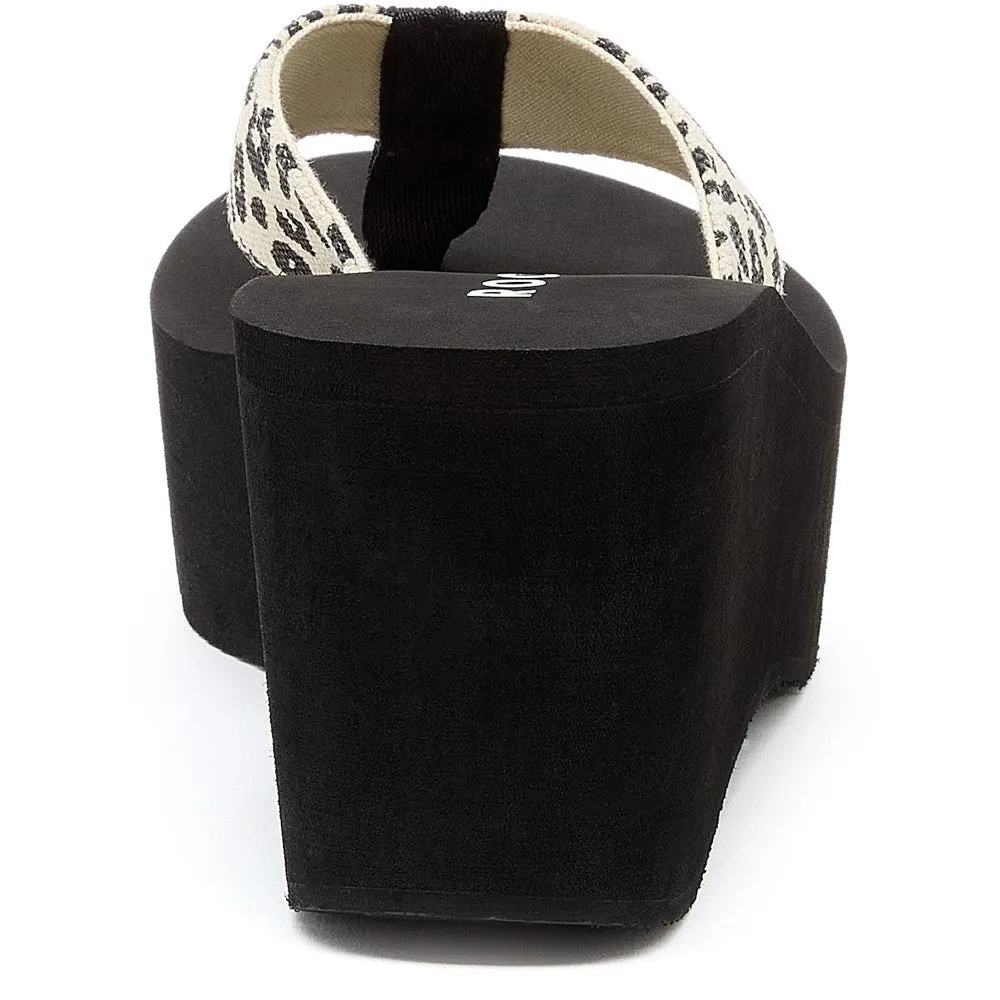 Rocket Dog Crush Leon Sandal Travel-ready Footwear Mesh Upper