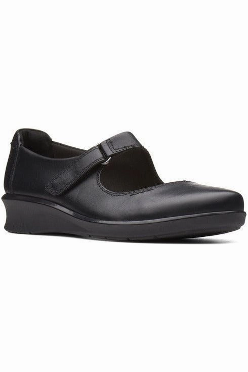 Clarks Hope Henley black leather Wide Sole School Go