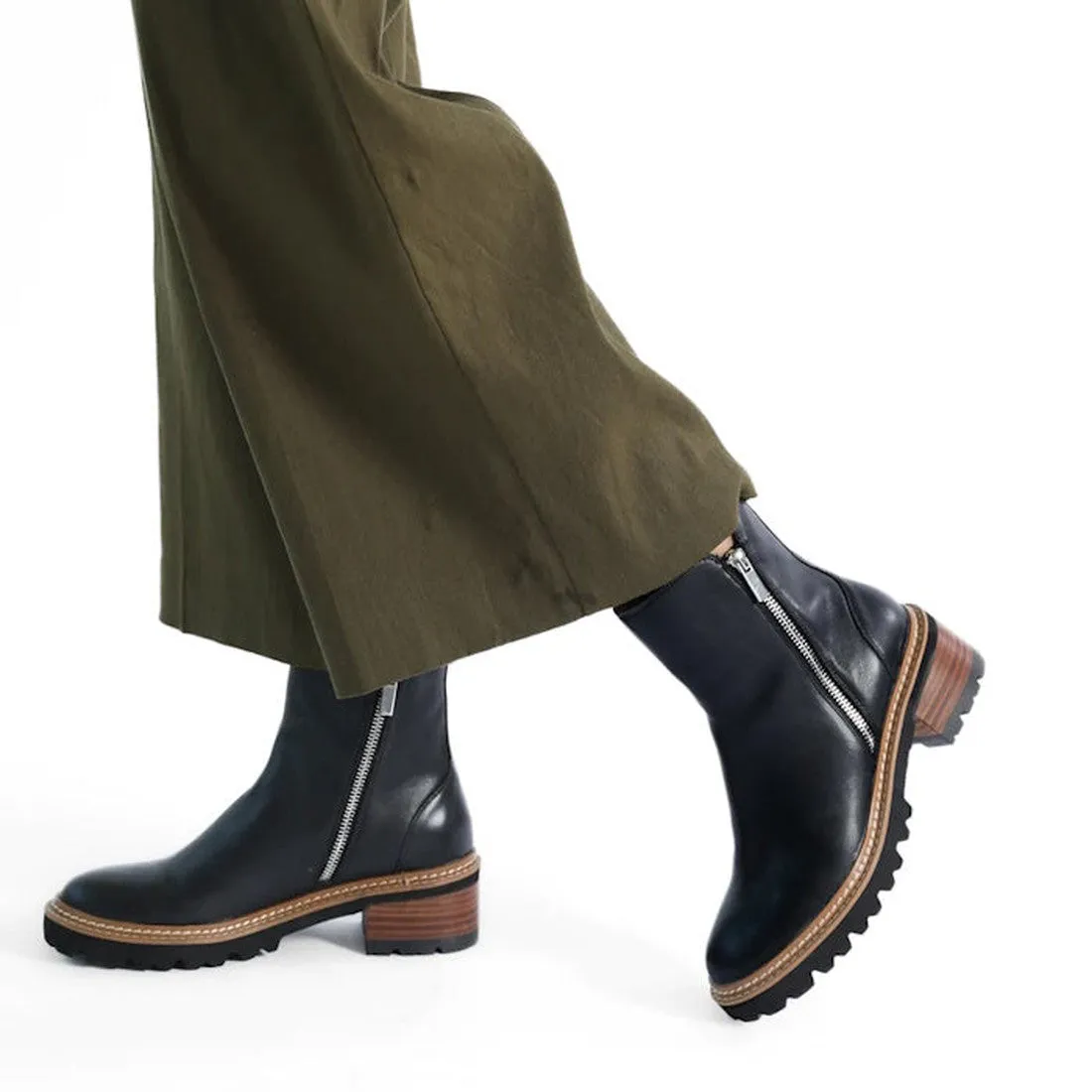 EOS Lindira Black Womens Leather Boot with Zips Adidas Swift Run 1.0 Shoes