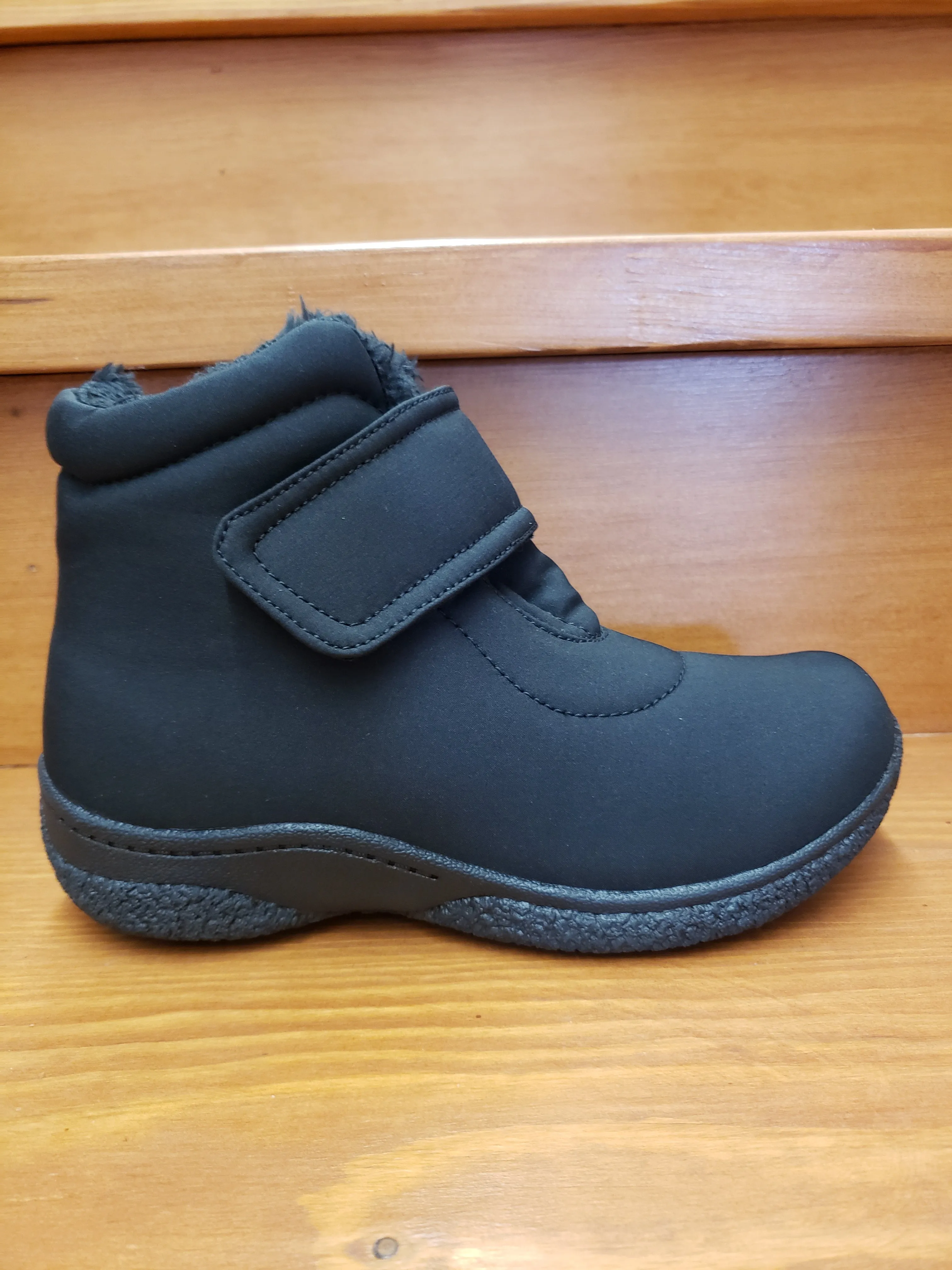 Vibe Up All Day Comfort Propet Madi Ankle Strap Black WBX023NBLK